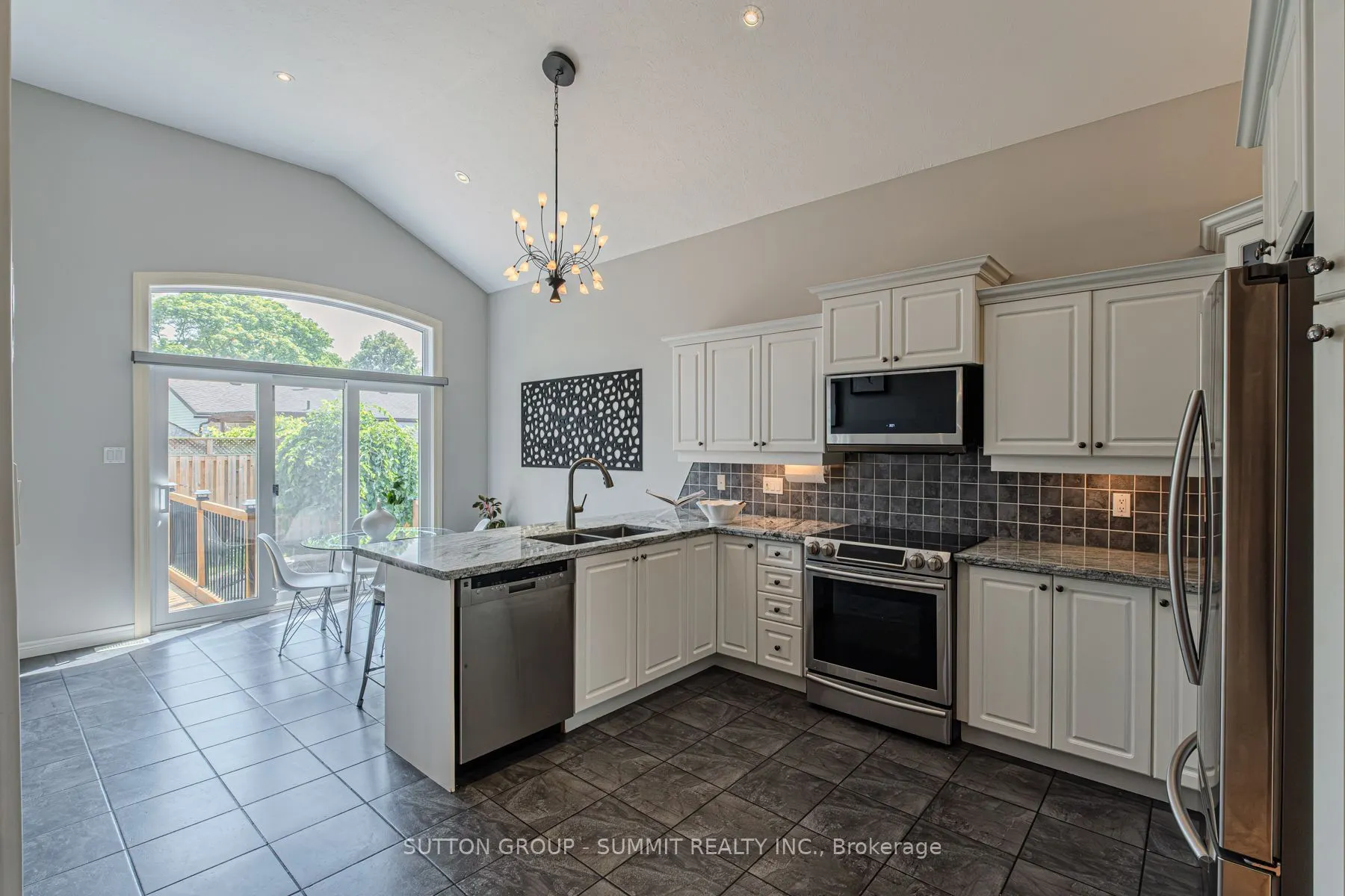 5 Macdonald Crescent