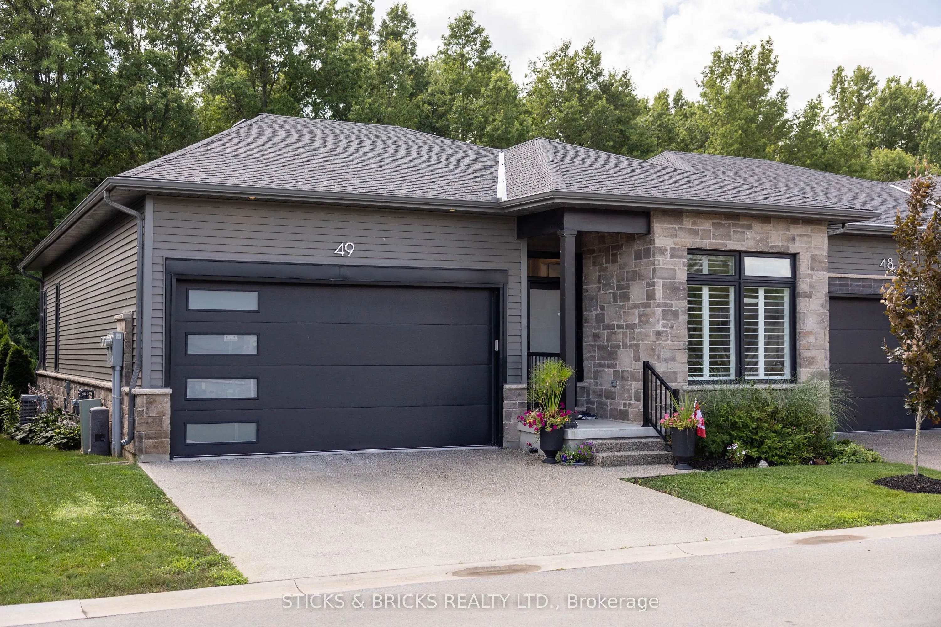 8974 Willoughby Drive, #49