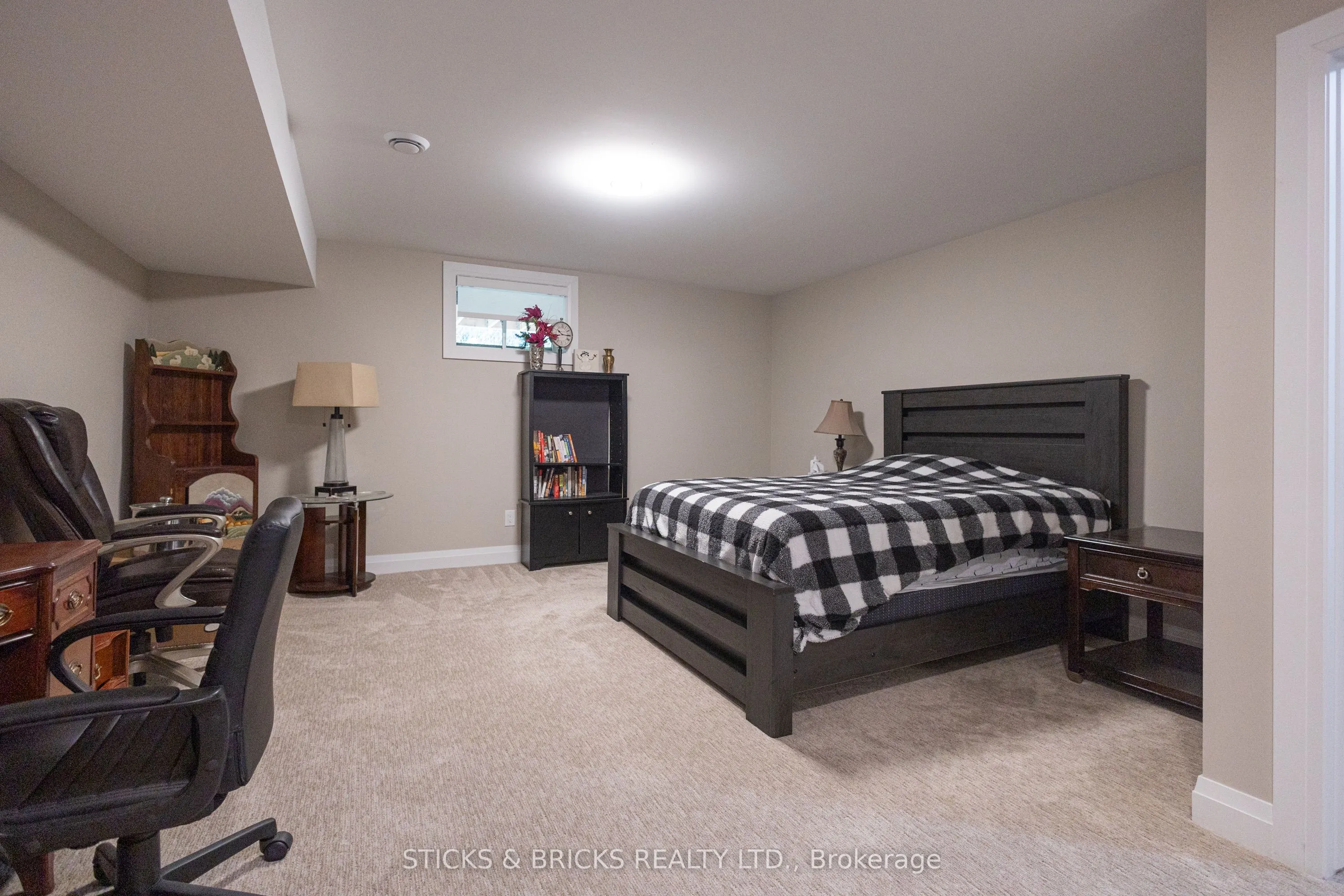 8974 Willoughby Drive, #49