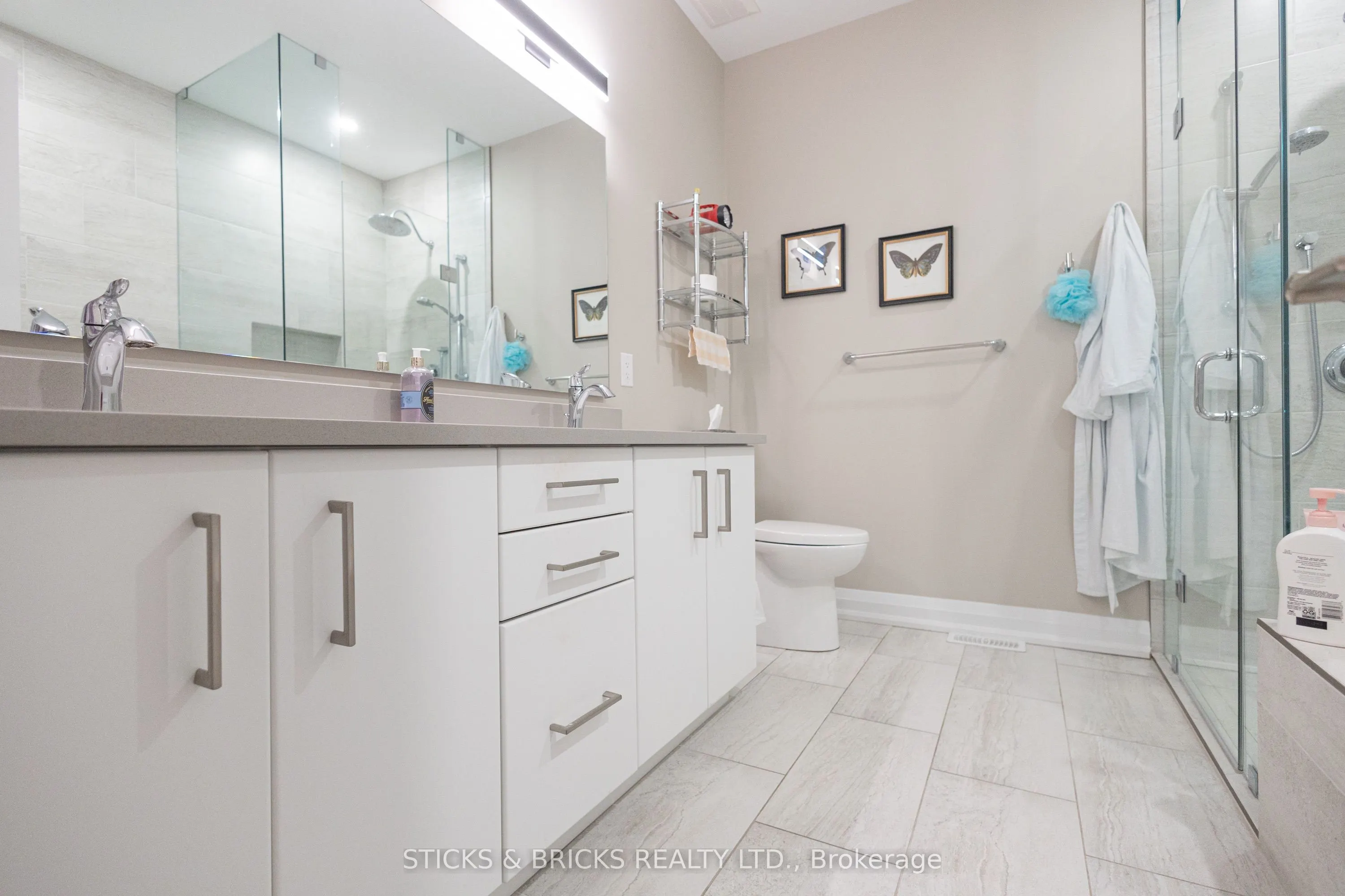 8974 Willoughby Drive, #49