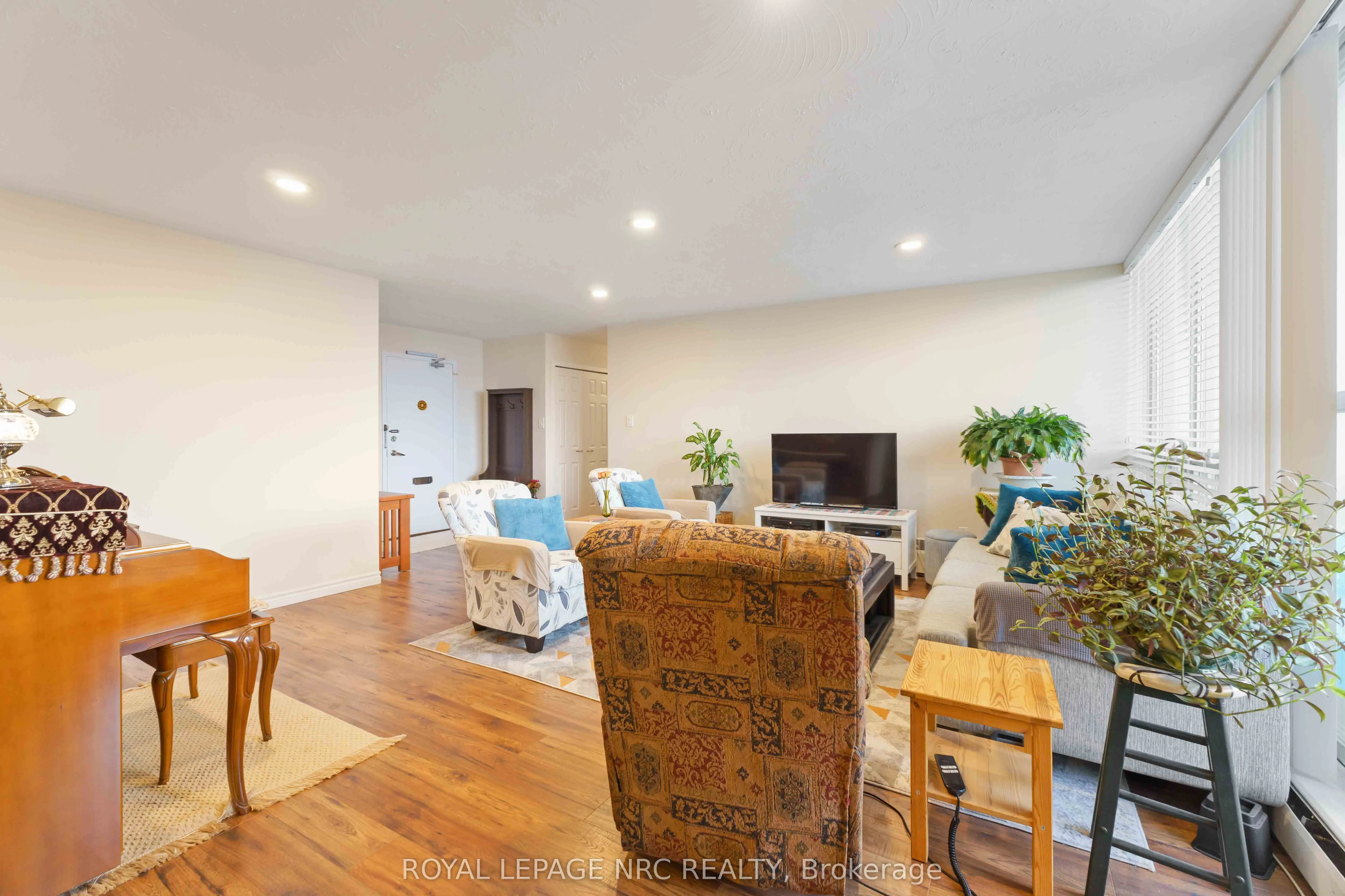 35 Towering Heights Boulevard, #1107