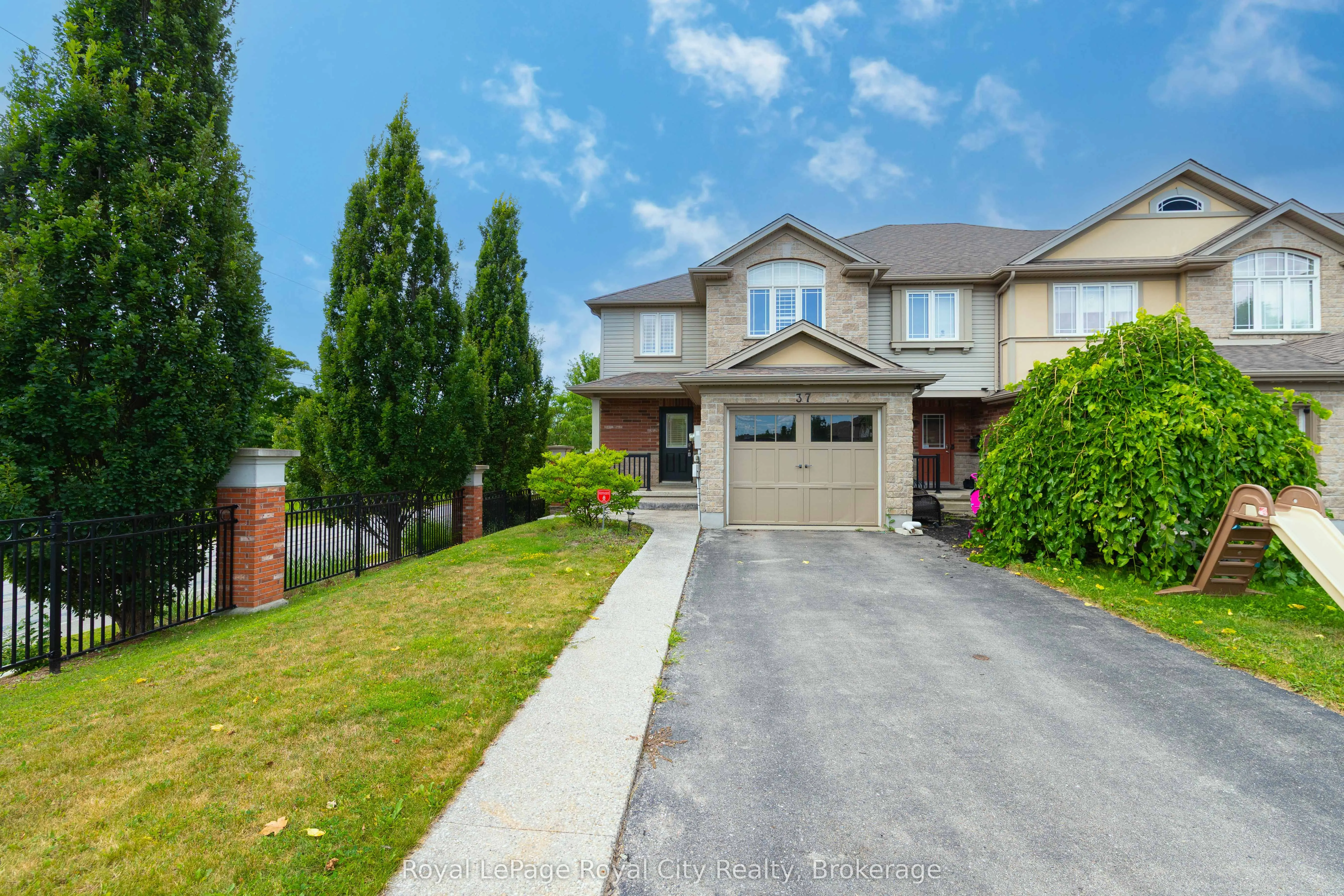 37 Wilkie Crescent