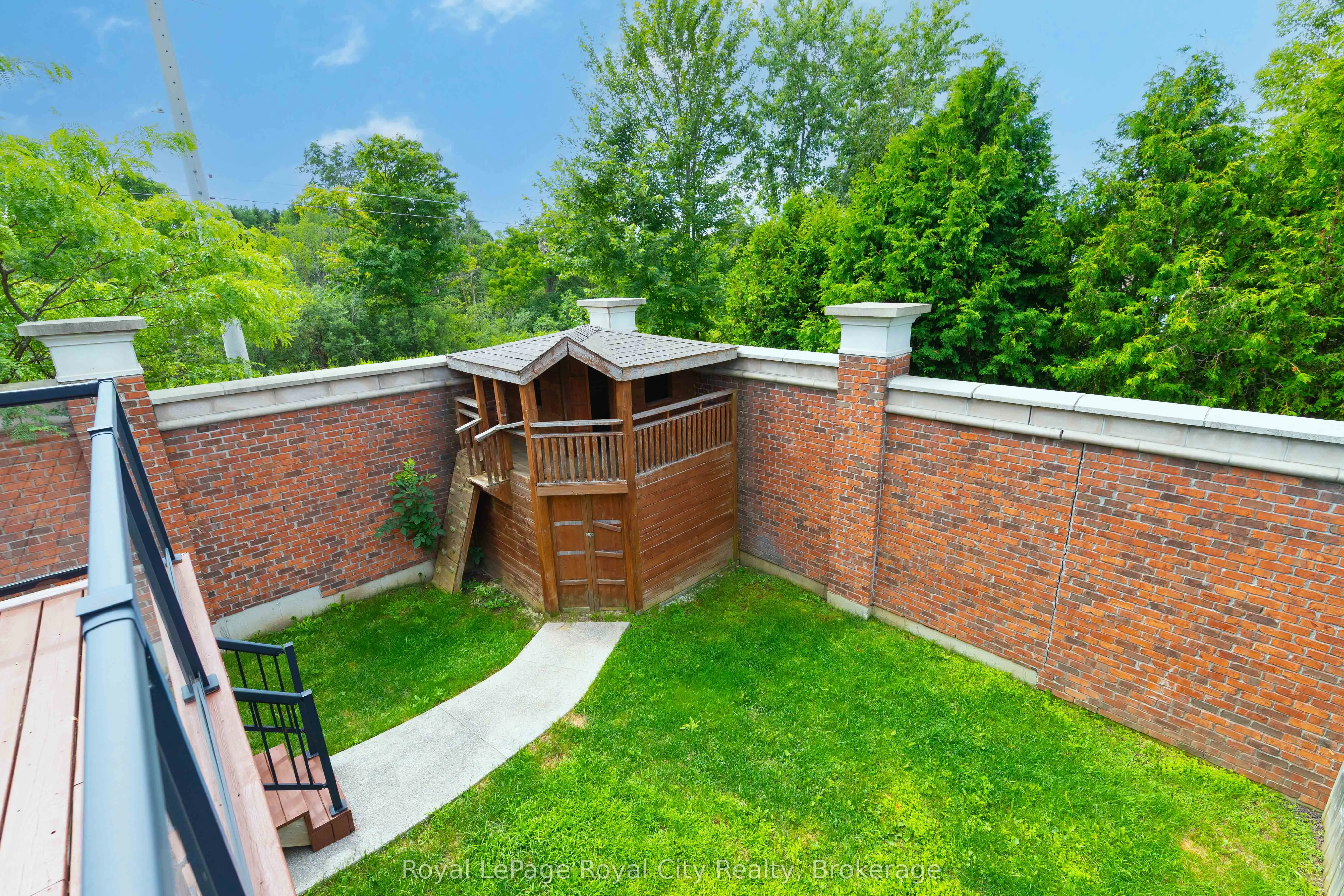 37 Wilkie Crescent