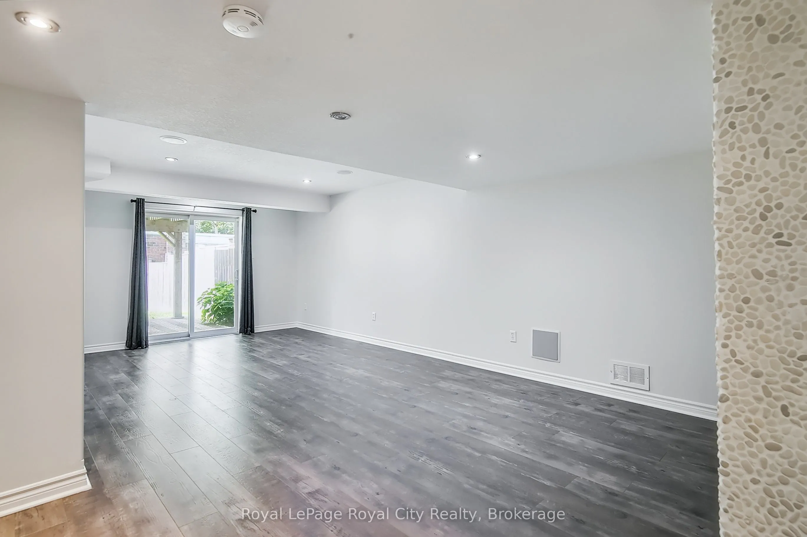 37 Wilkie Crescent