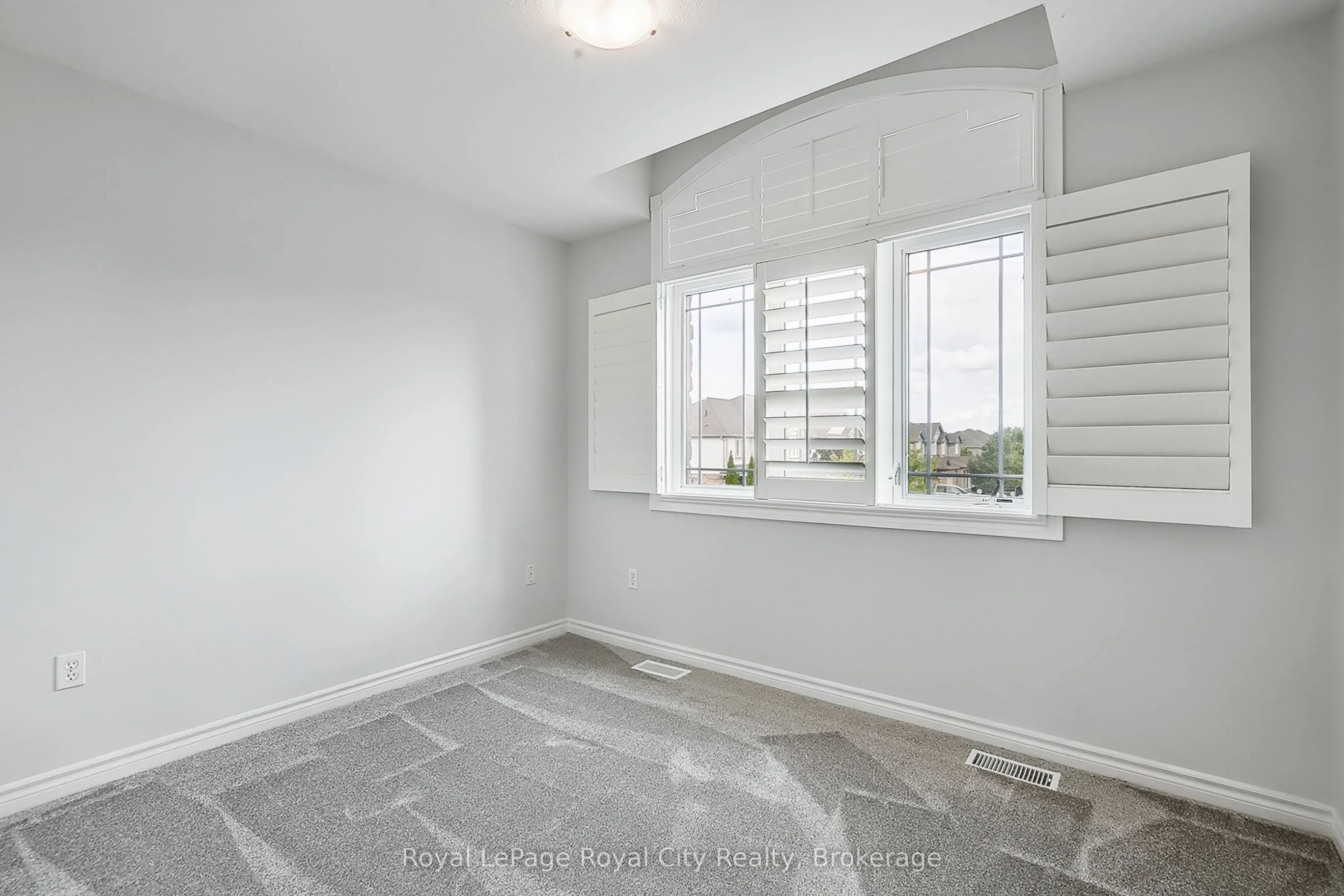 37 Wilkie Crescent