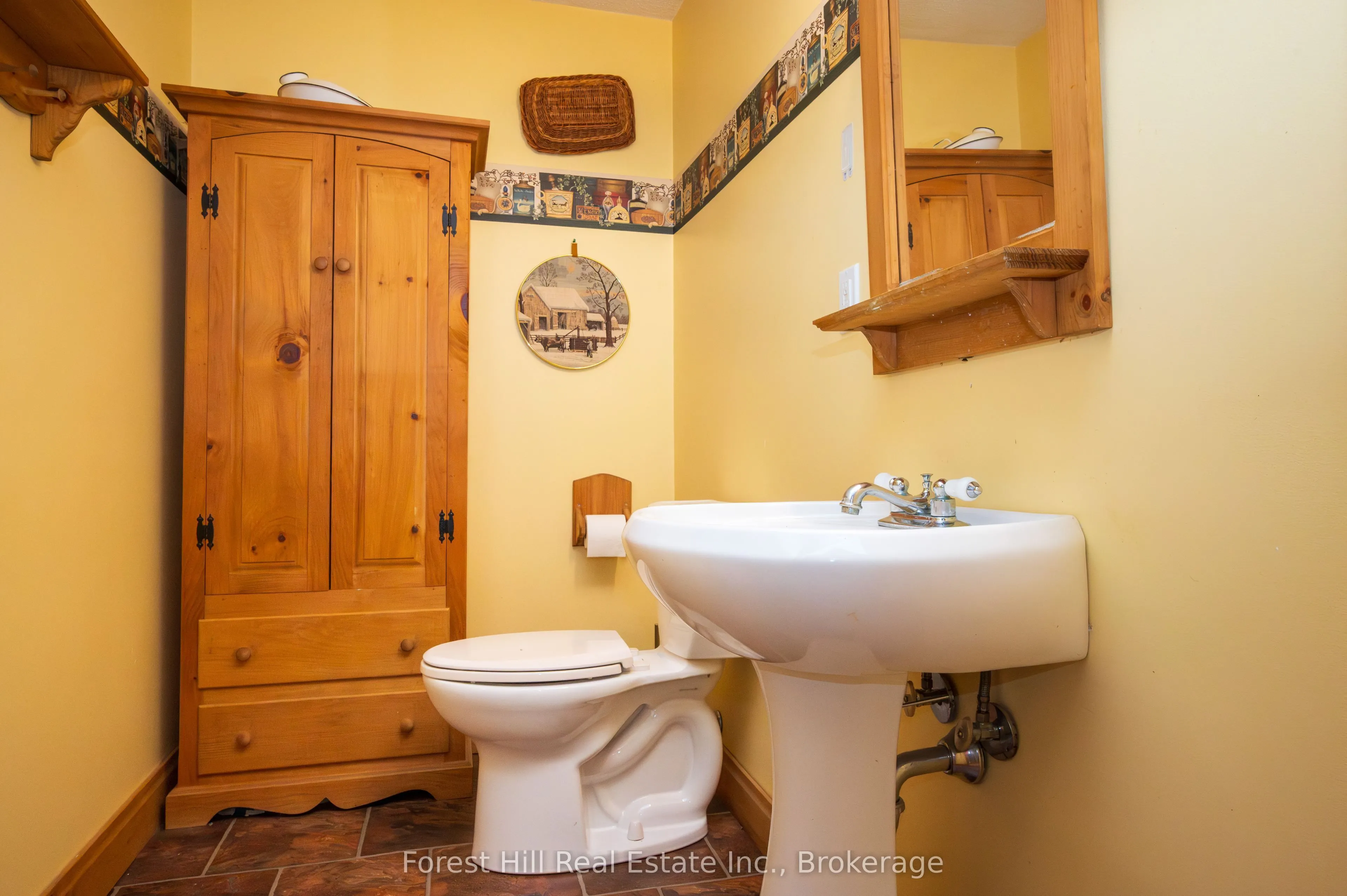 35 Westvale Drive S