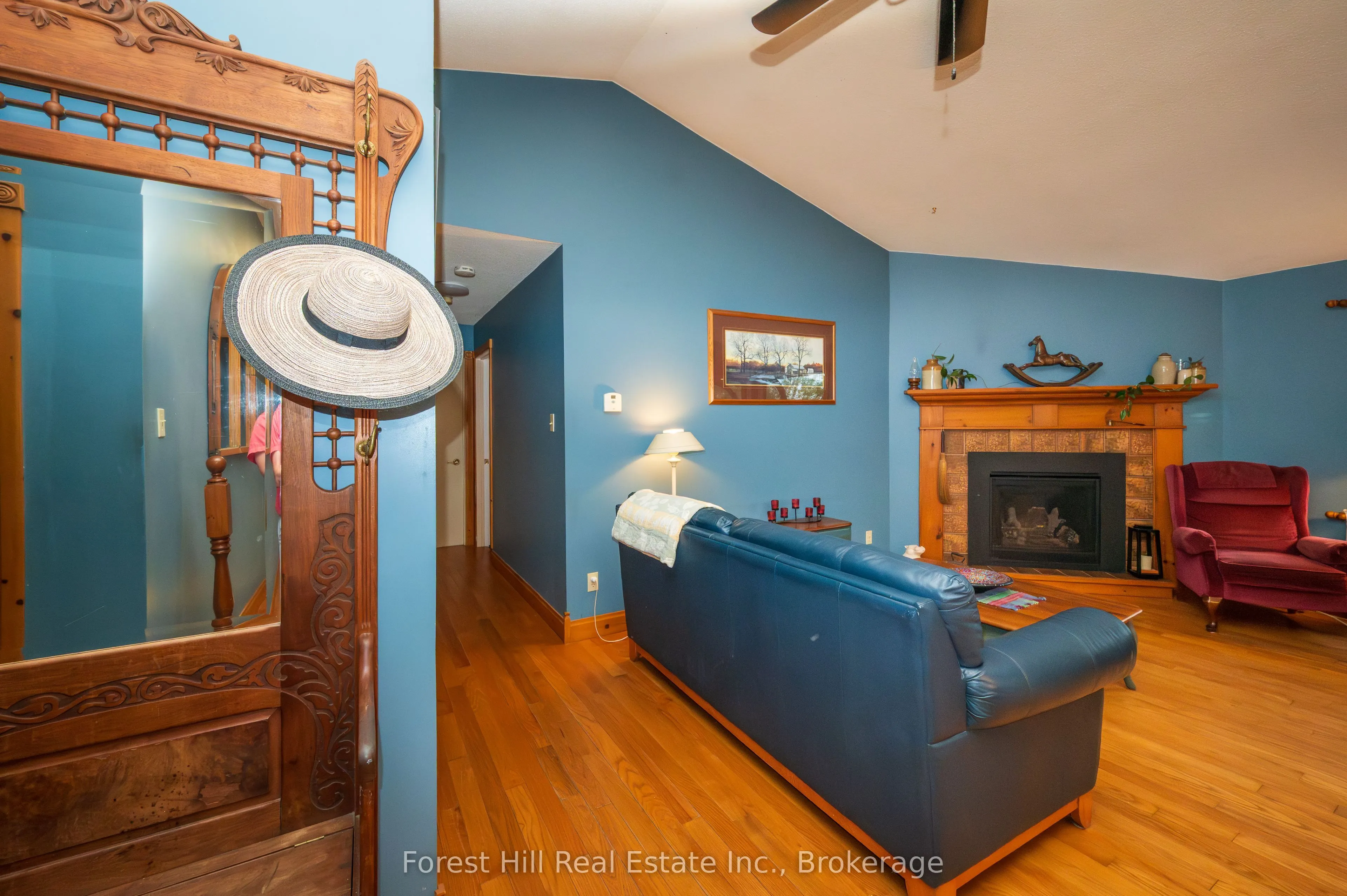 35 Westvale Drive S