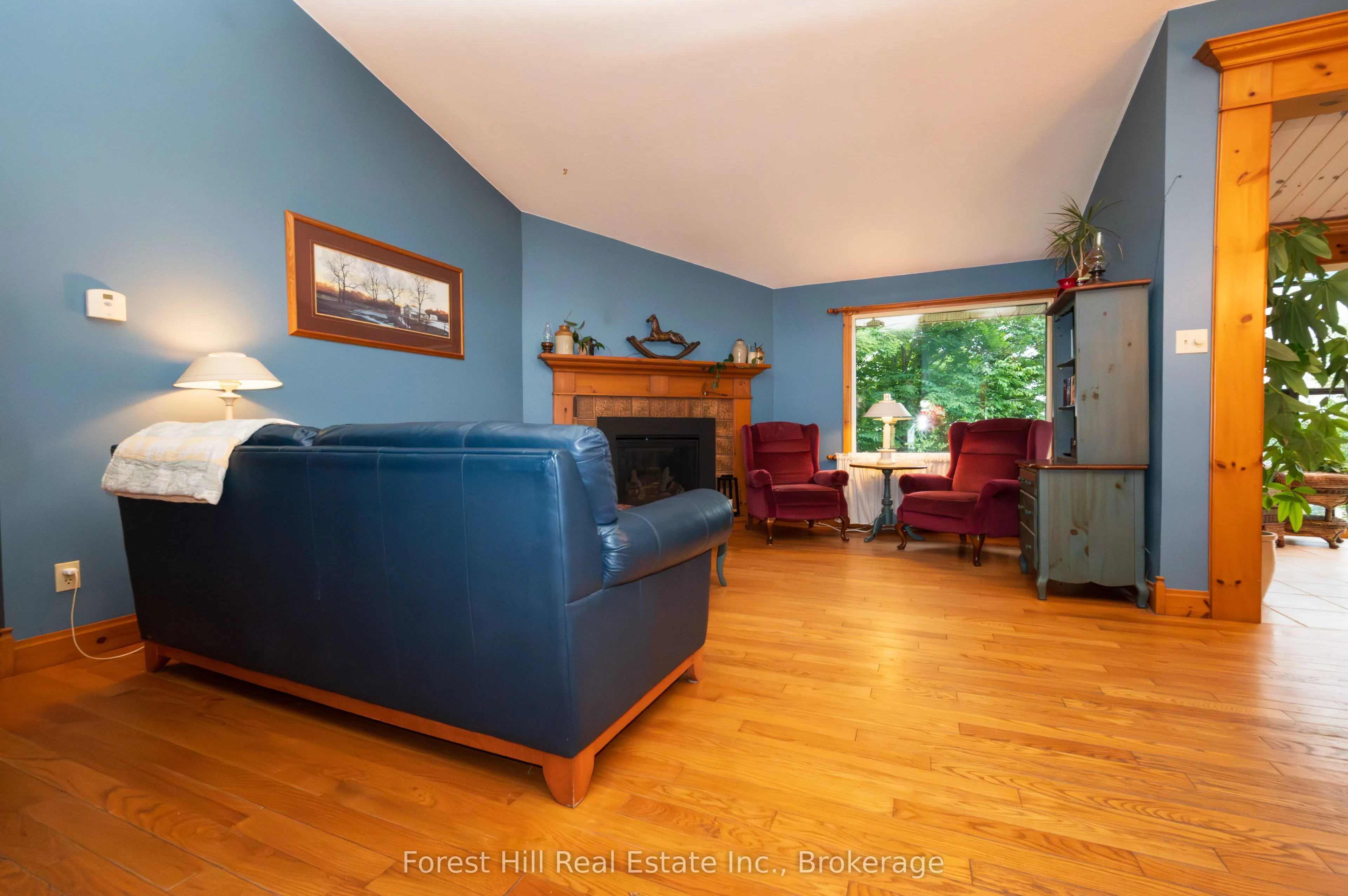 35 Westvale Drive S