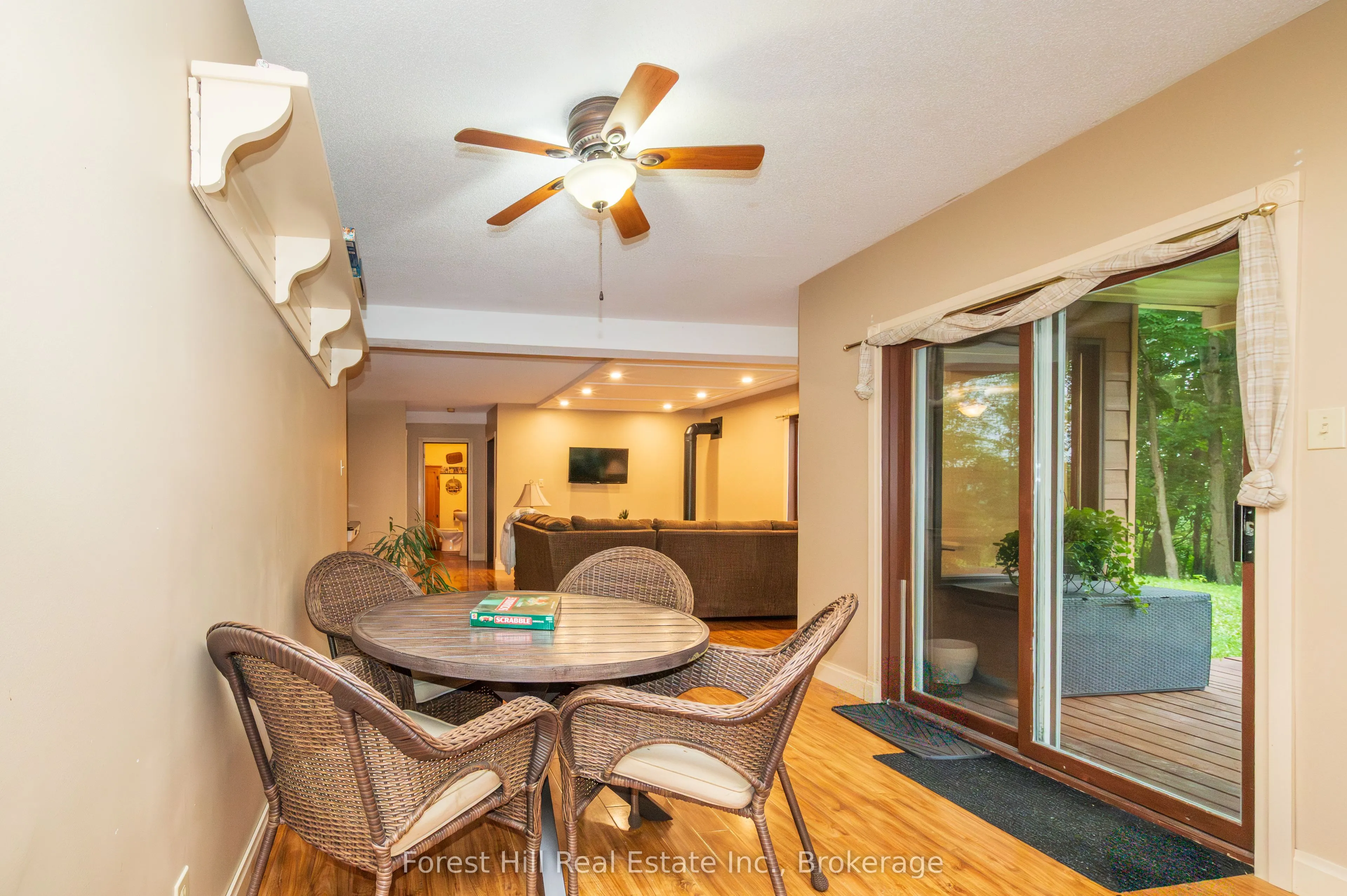 35 Westvale Drive S