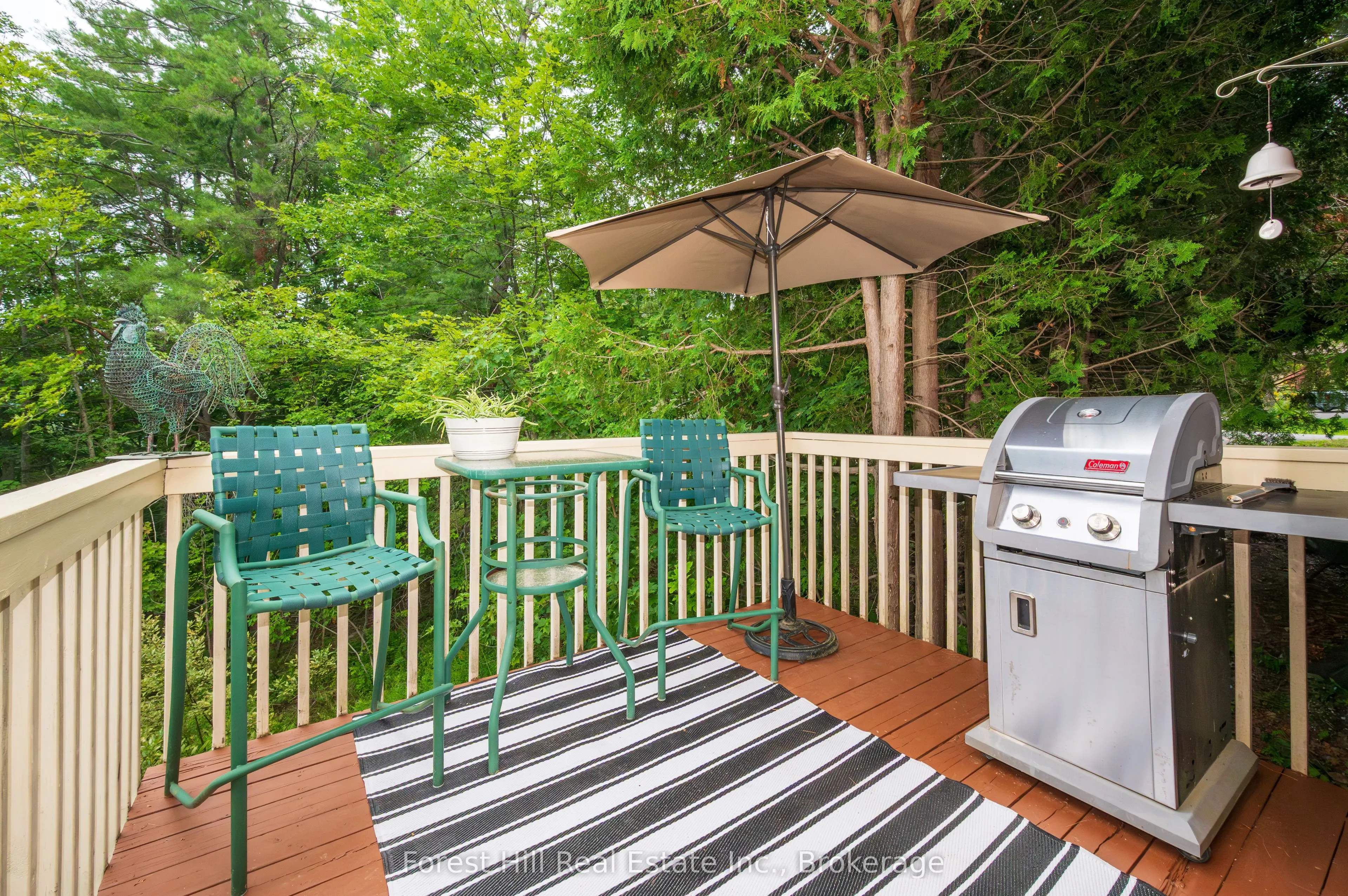 35 Westvale Drive S