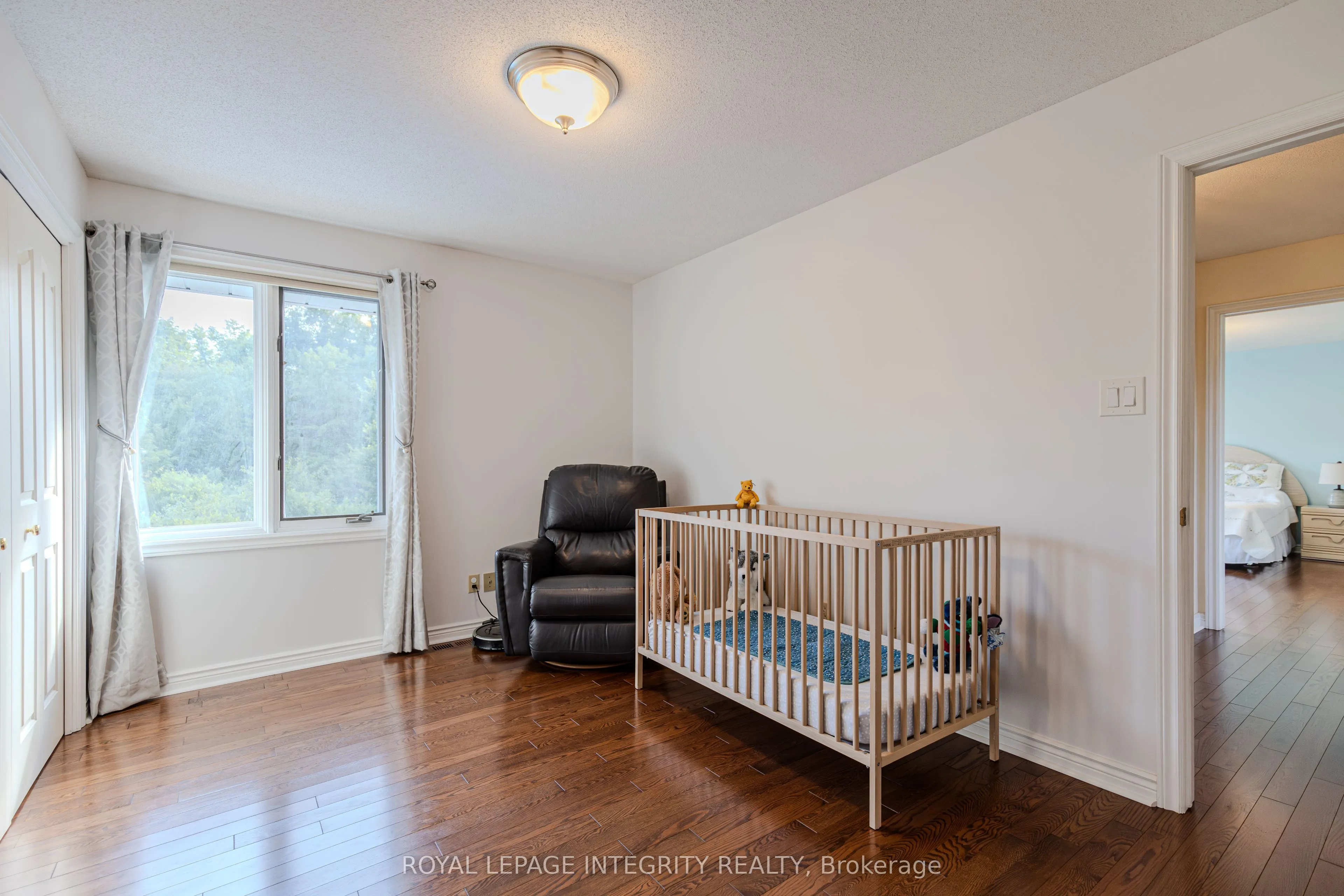 2025 Sixth Line Road N