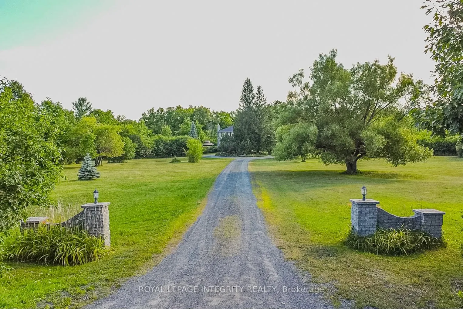 2025 Sixth Line Road N