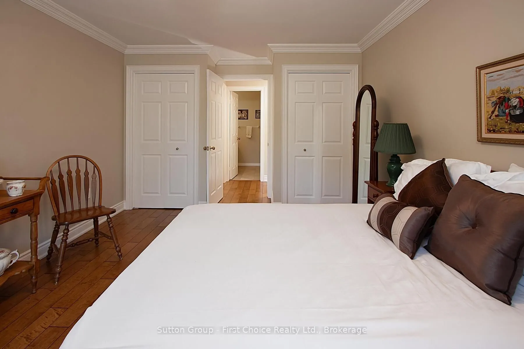 30 Front Street, #206