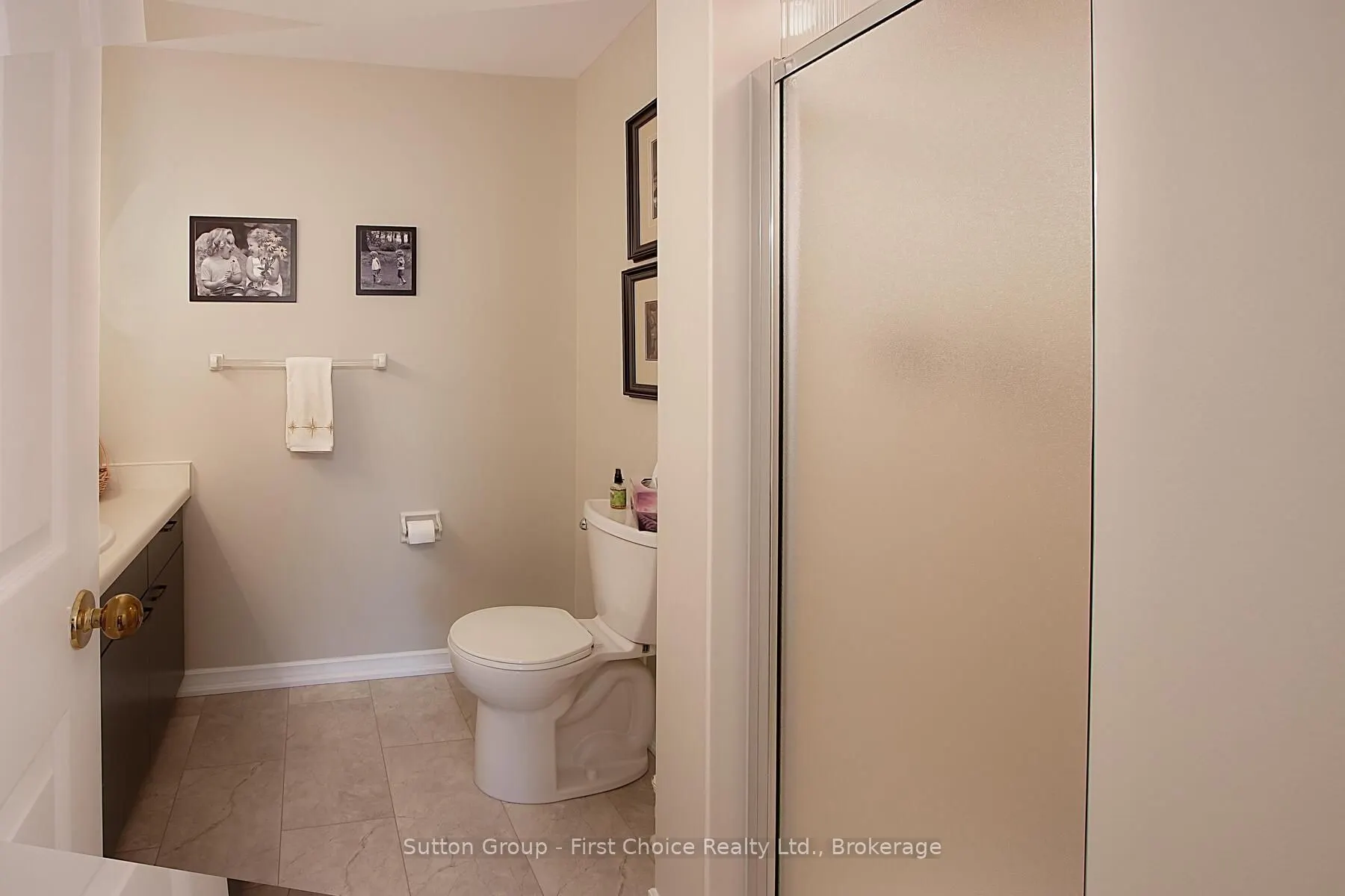 30 Front Street, #206