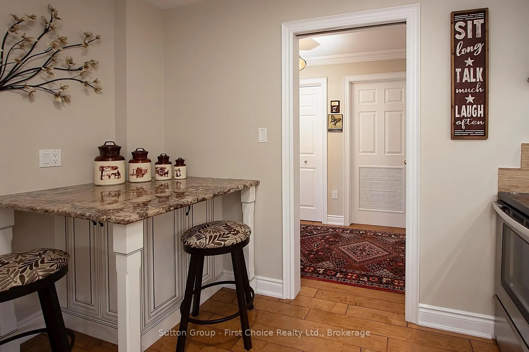 30 Front Street, #206