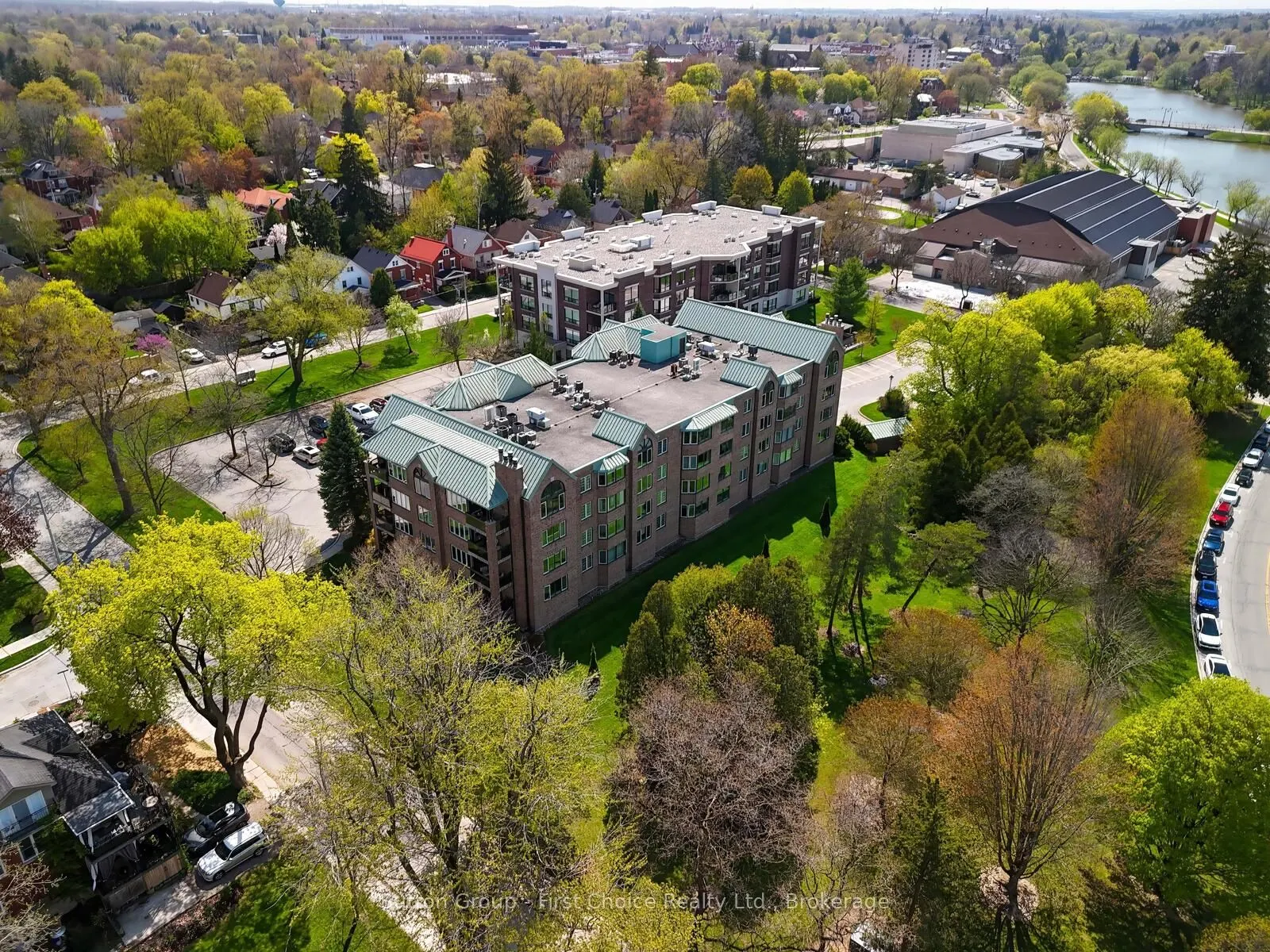 30 Front Street, #206