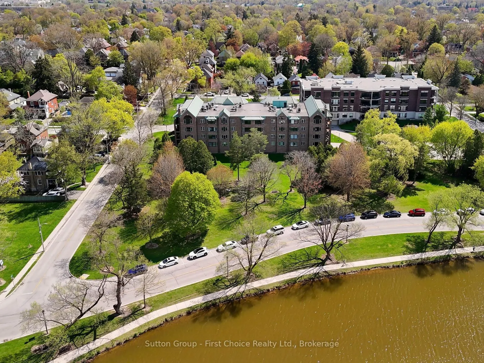 30 Front Street, #206