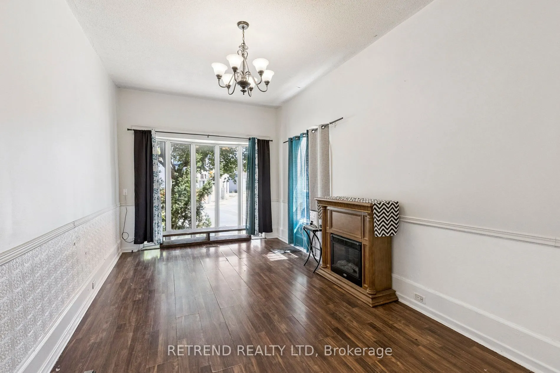 219 Erie Avenue