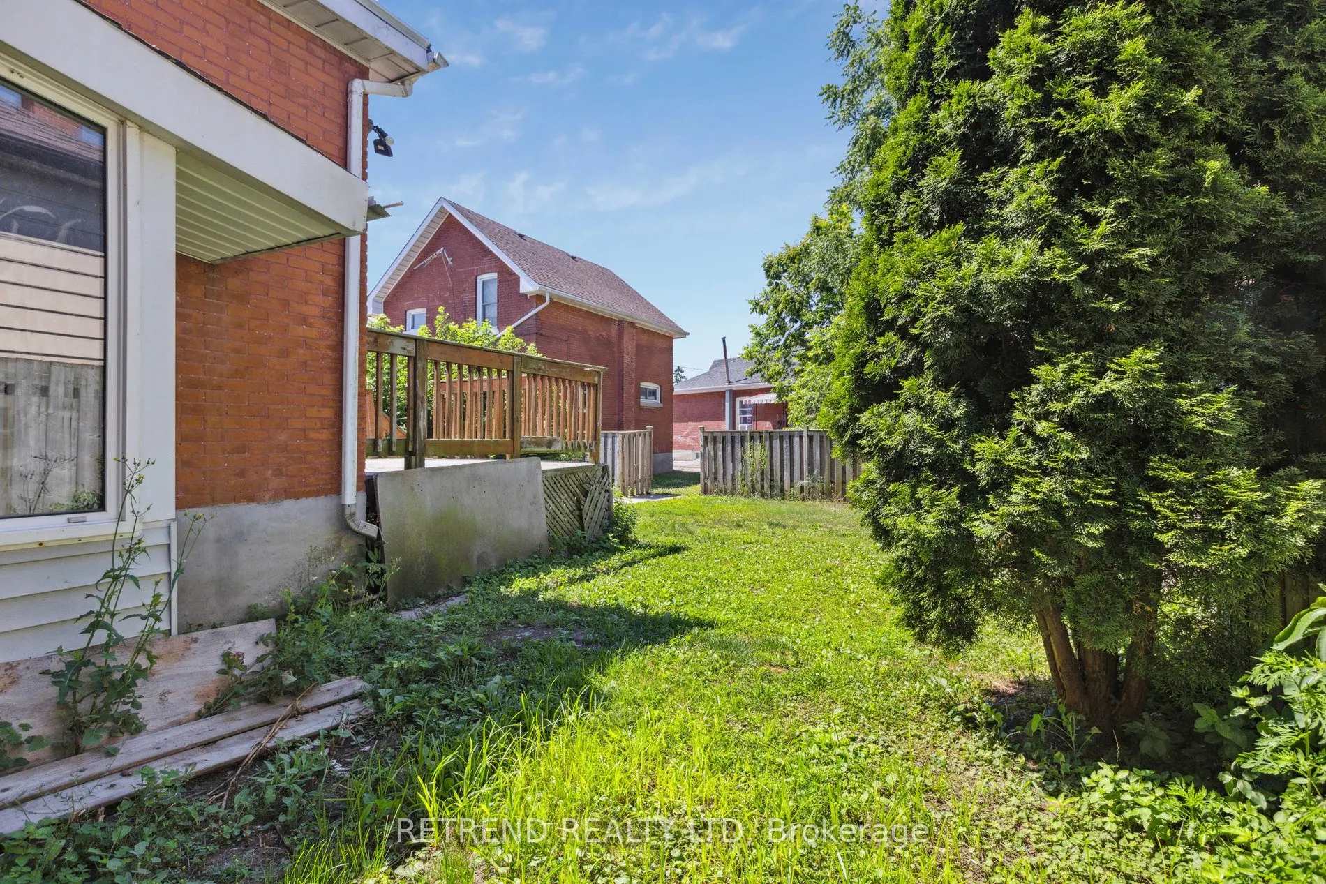 219 Erie Avenue