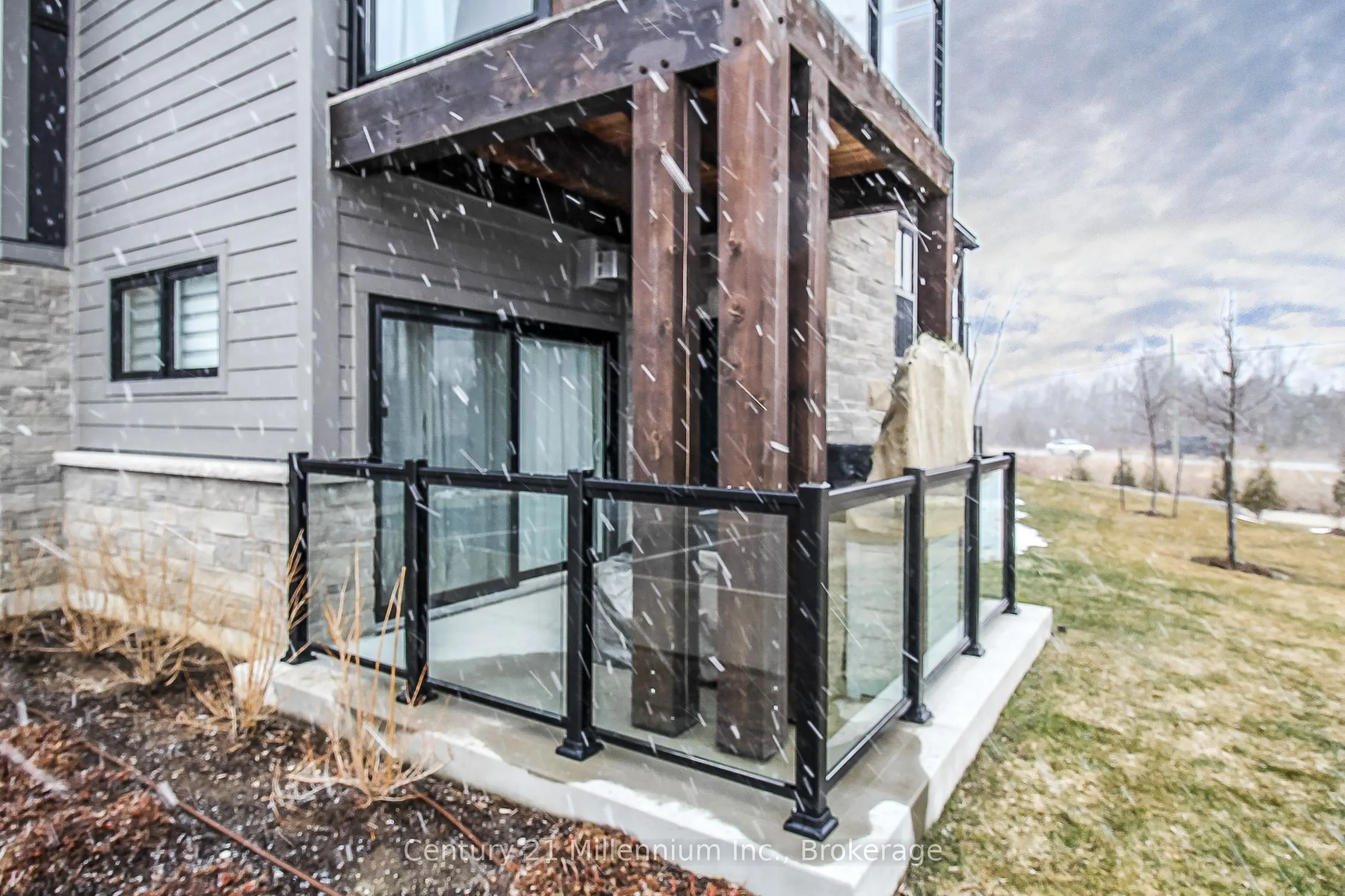 21 Beckwith Lane, #101