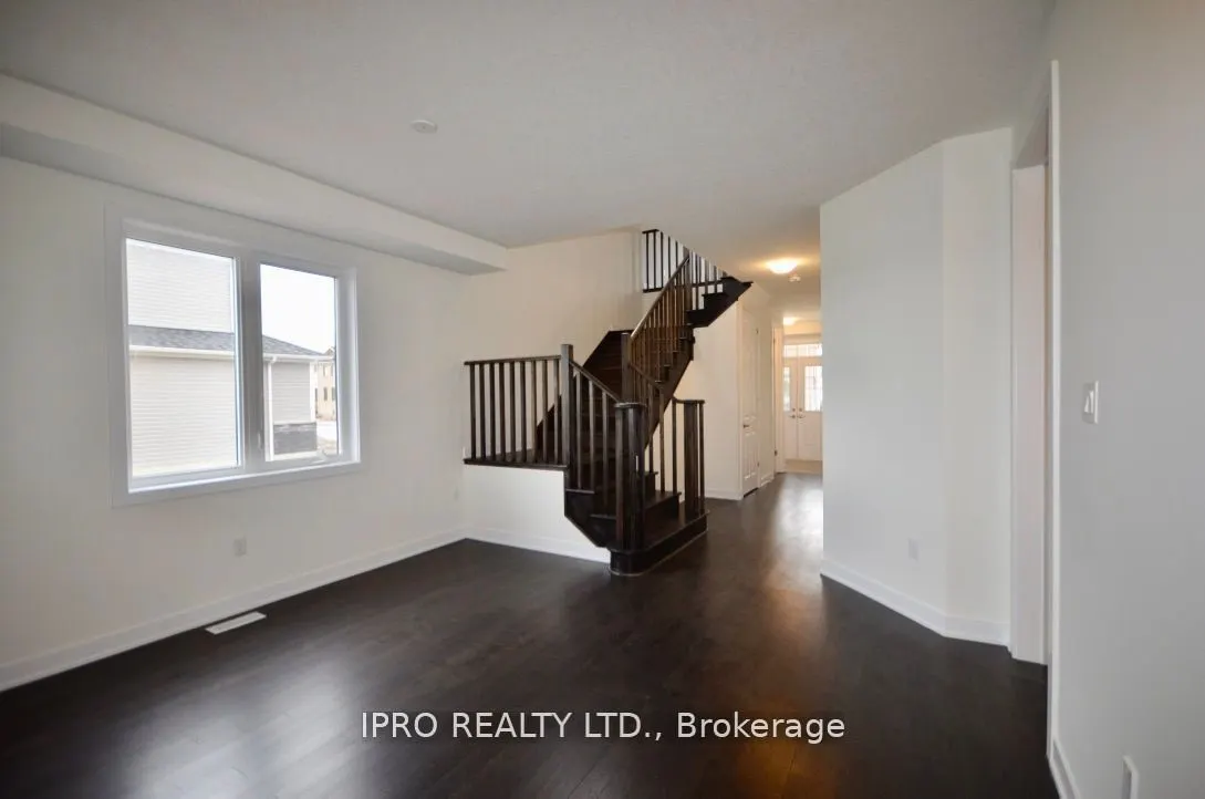 166 Aviron Crescent