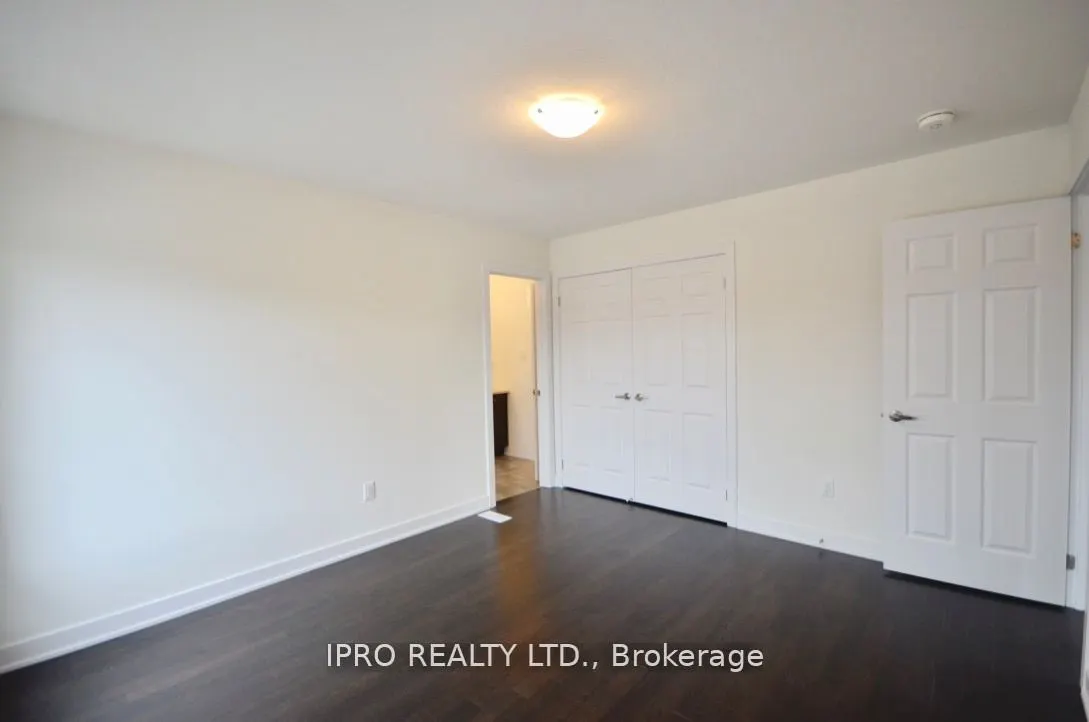 166 Aviron Crescent