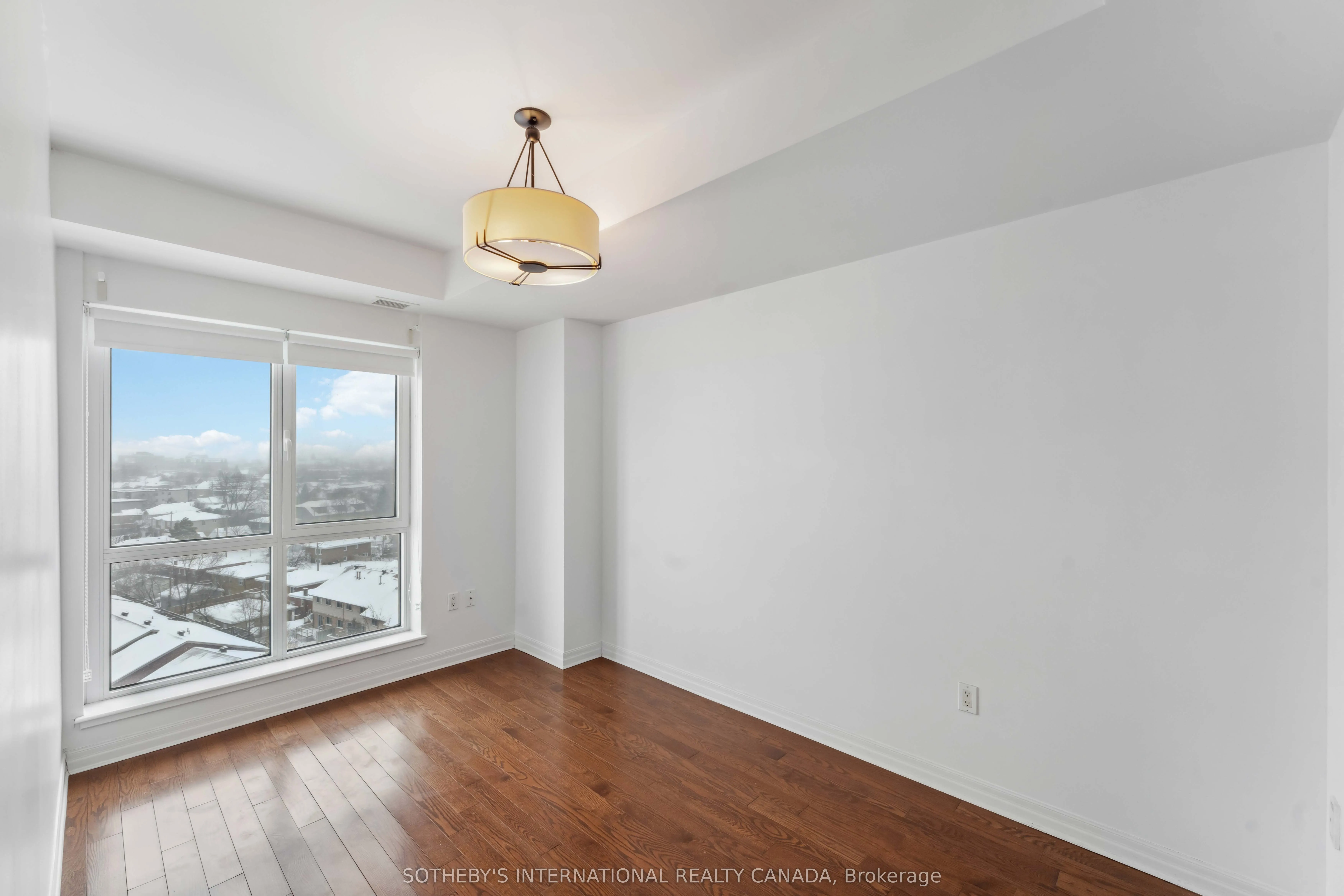 90 Landry Street, #907