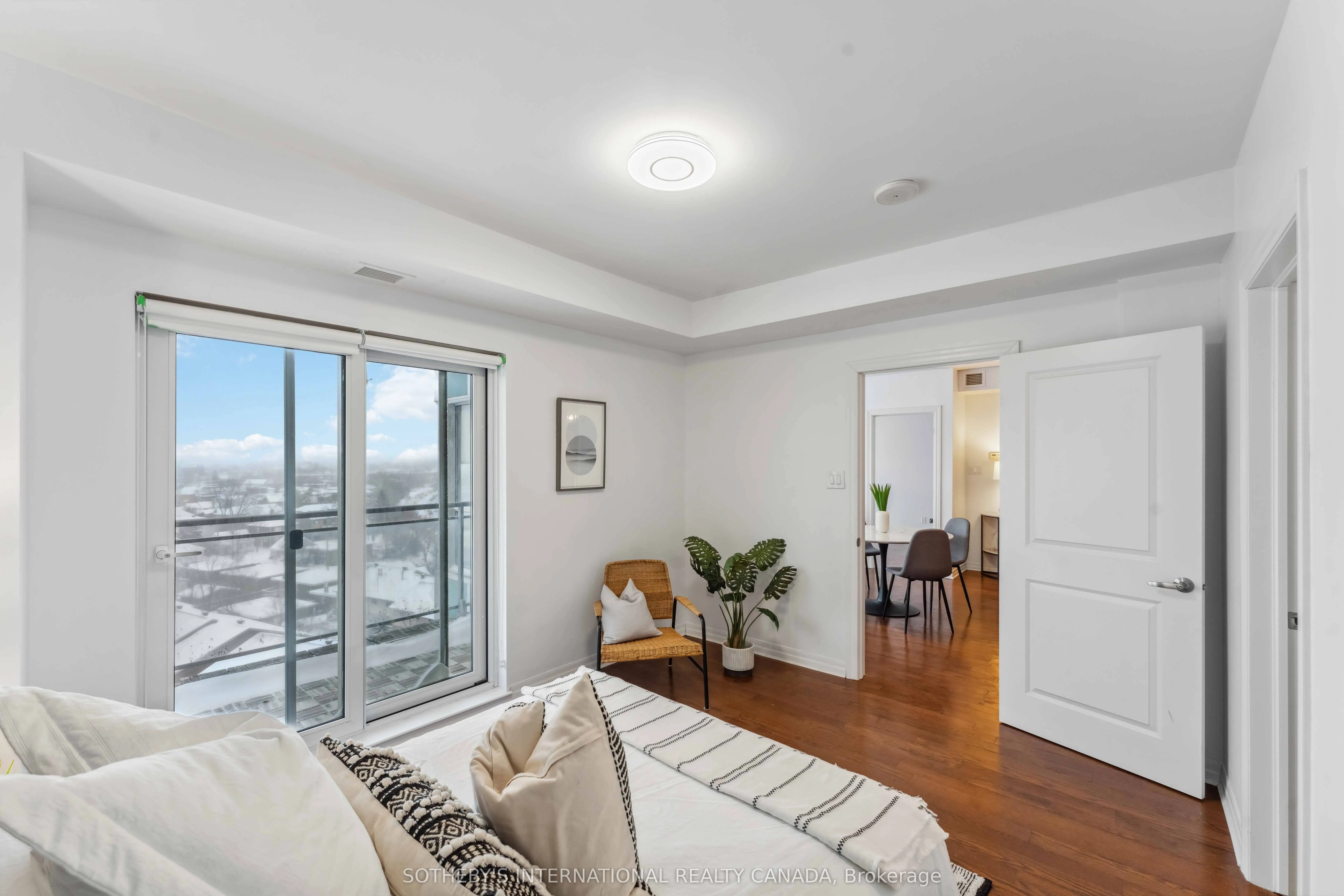 90 Landry Street, #907