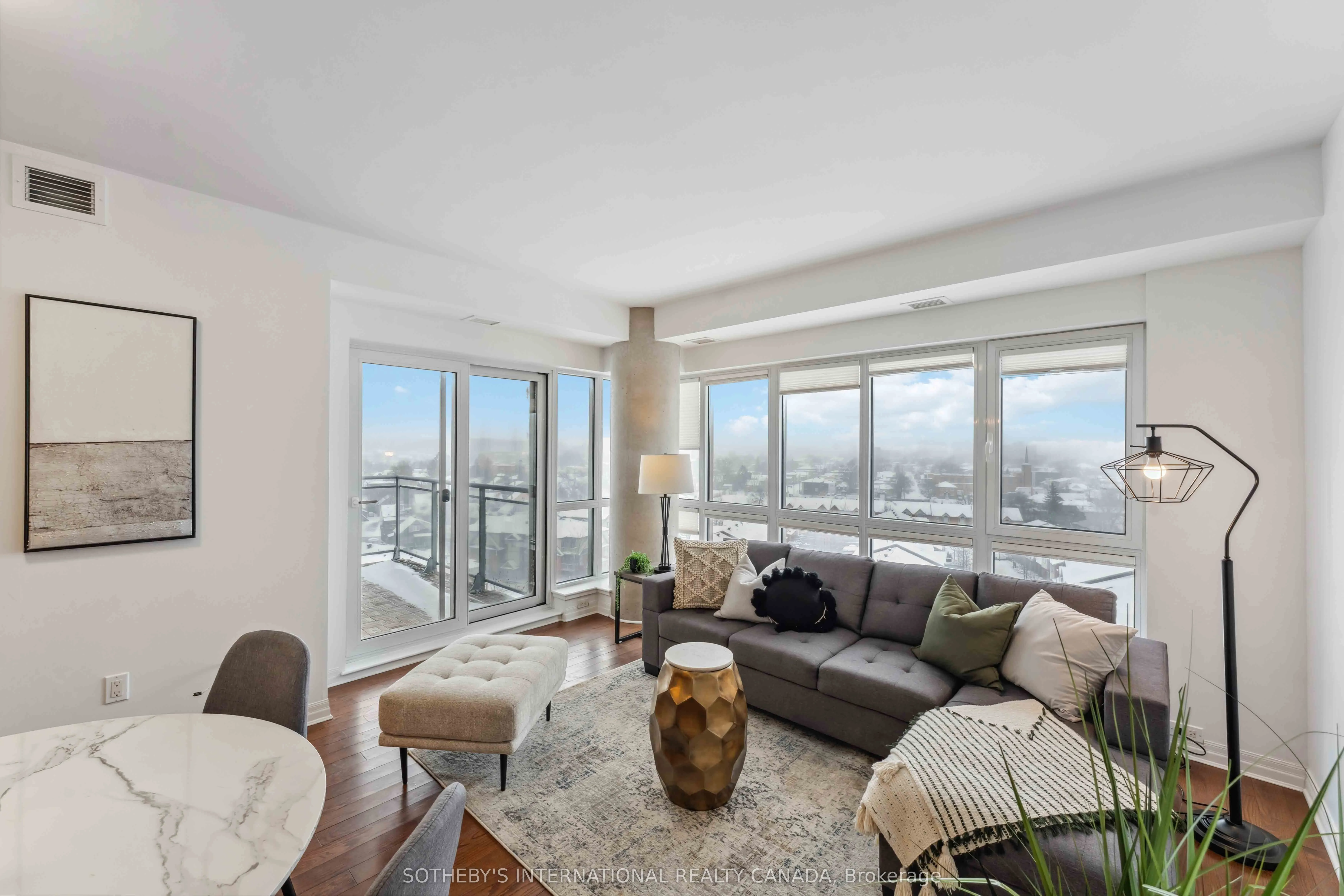 90 Landry Street, #907