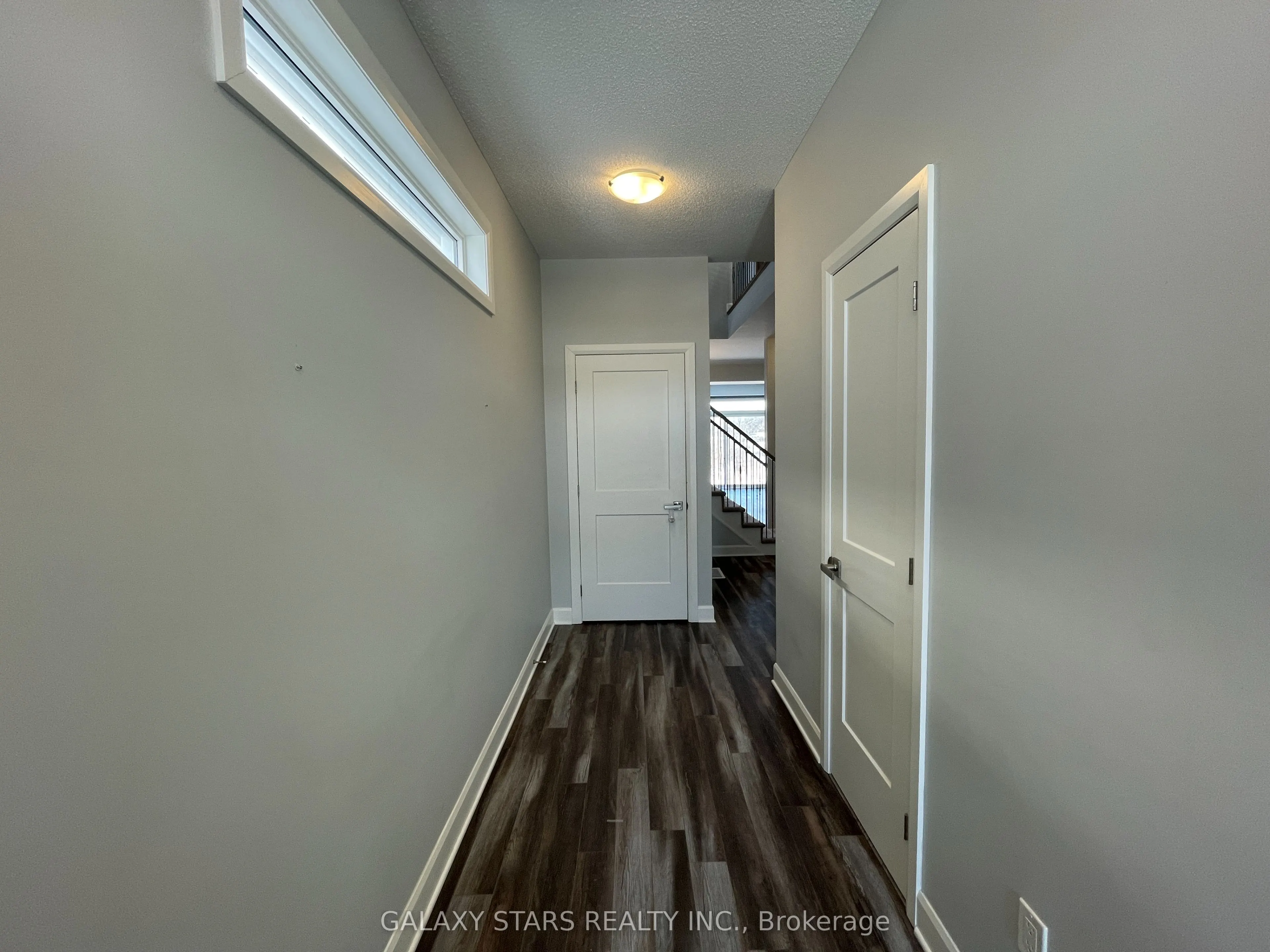 1231 Max Crescent