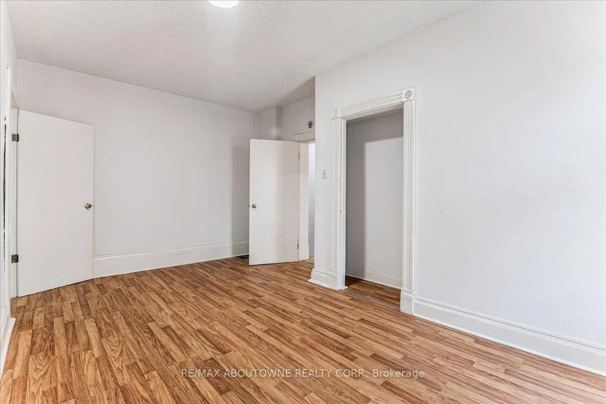 32 Arthur Street, #N/a