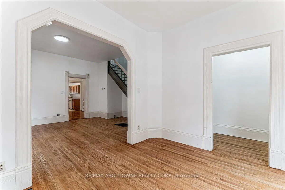 32 Arthur Street, #N/a