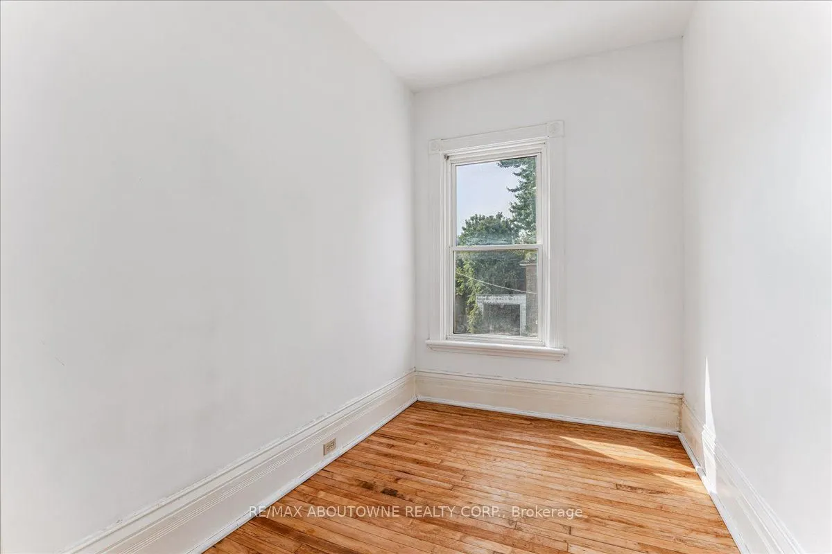 32 Arthur Street, #N/a