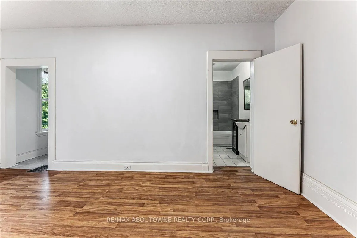 32 Arthur Street, #N/a