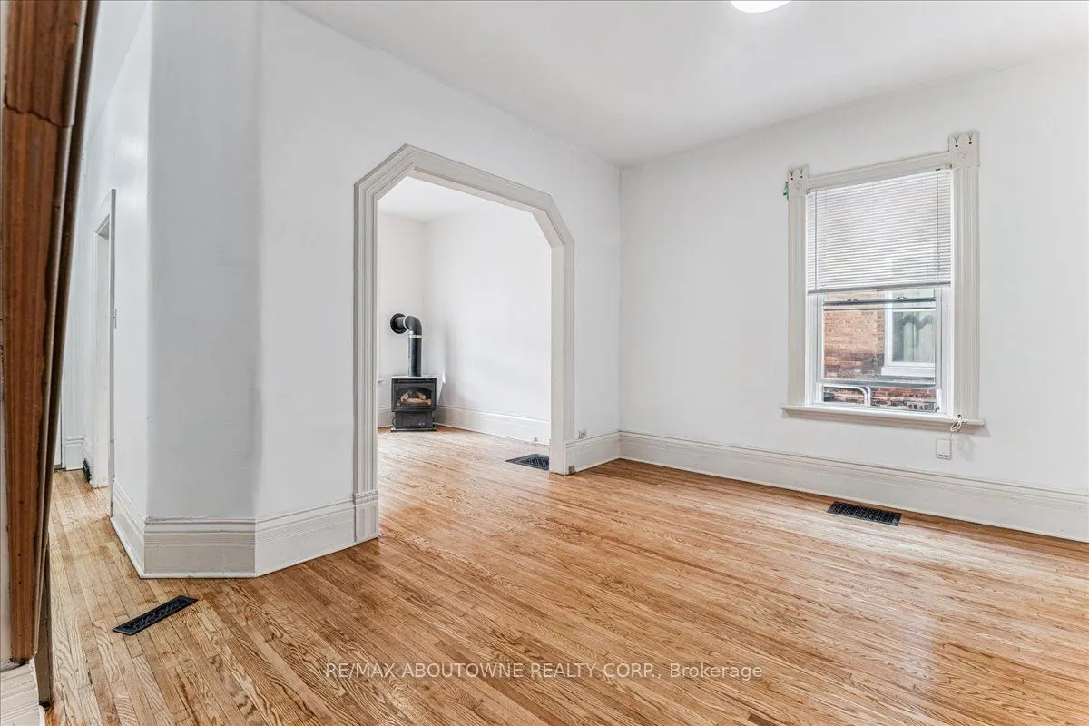 32 Arthur Street, #N/a