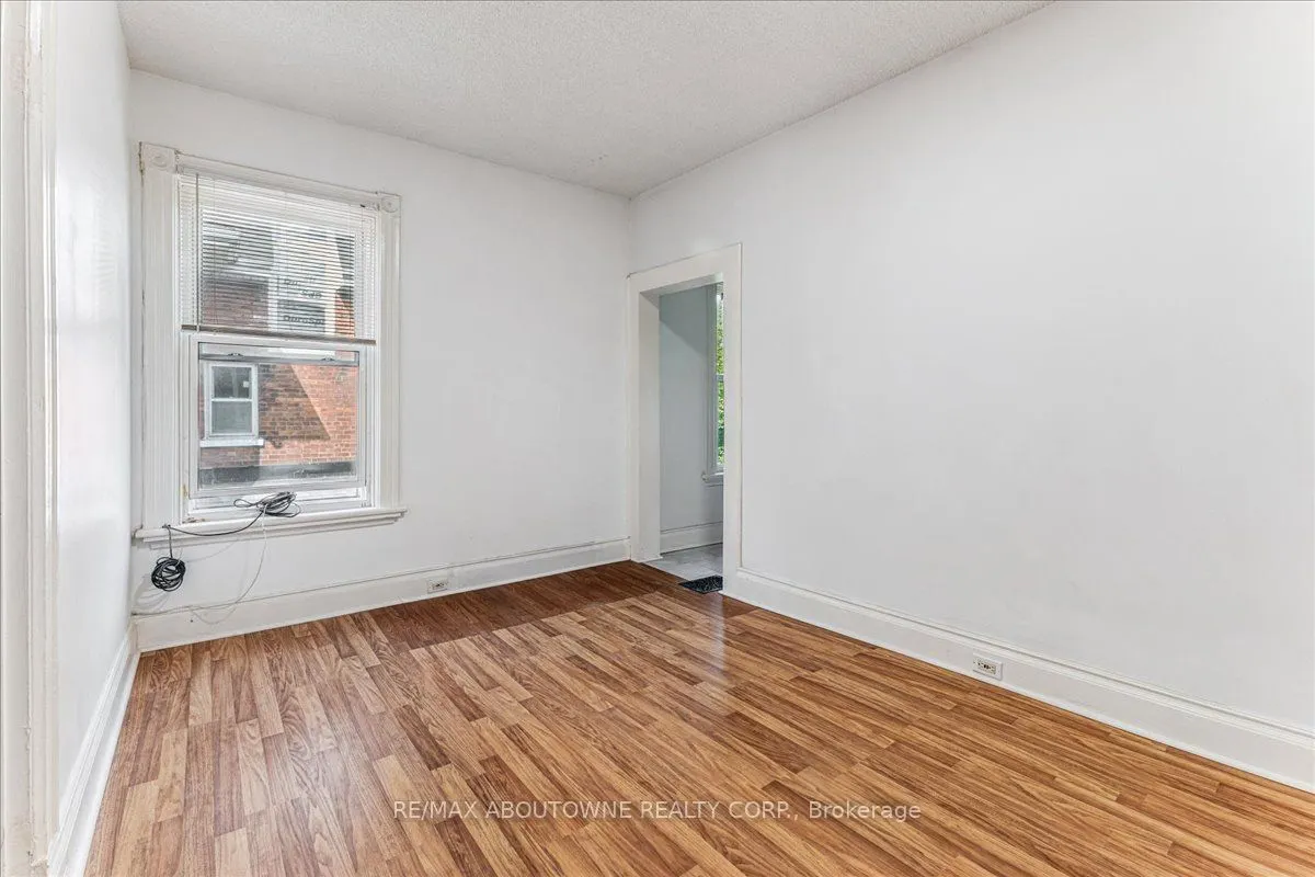 32 Arthur Street, #N/a