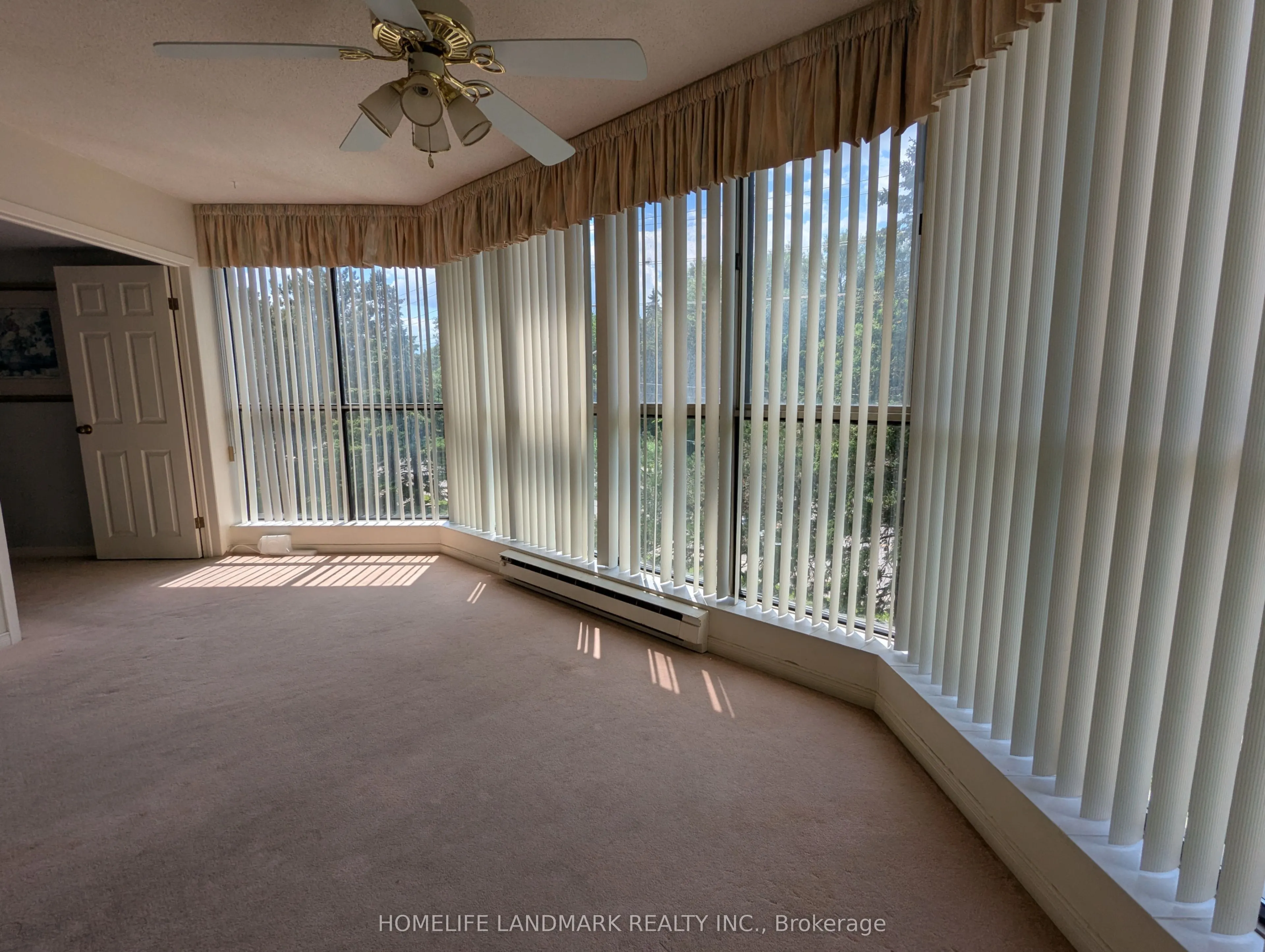 265 Westcourt Place, #306