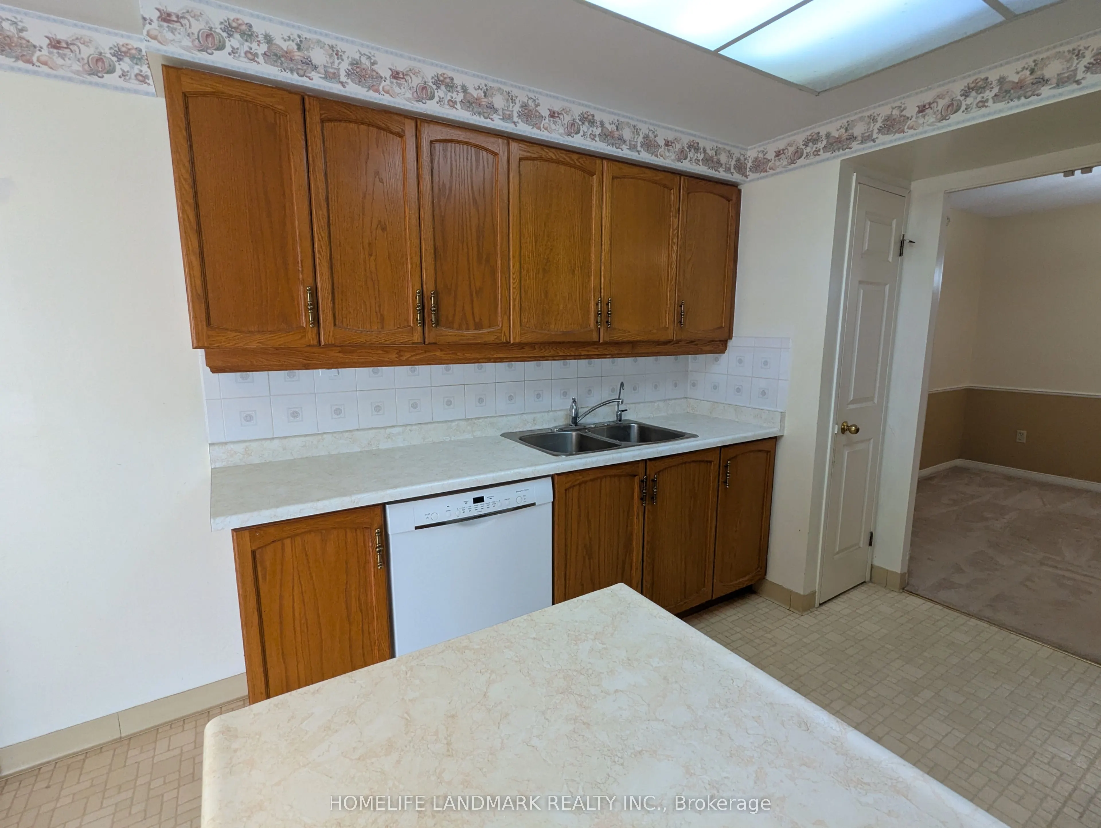 265 Westcourt Place, #306