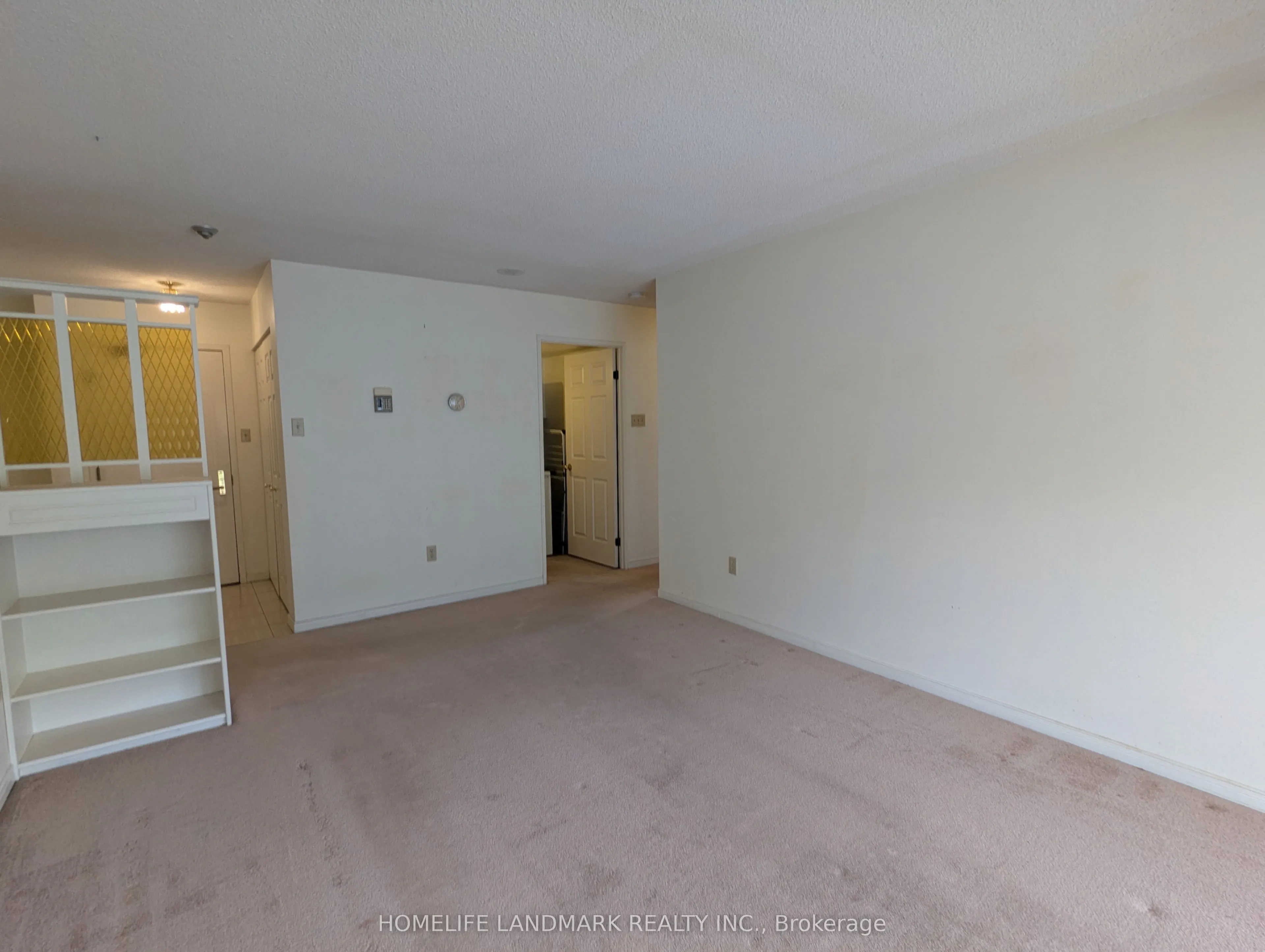 265 Westcourt Place, #306