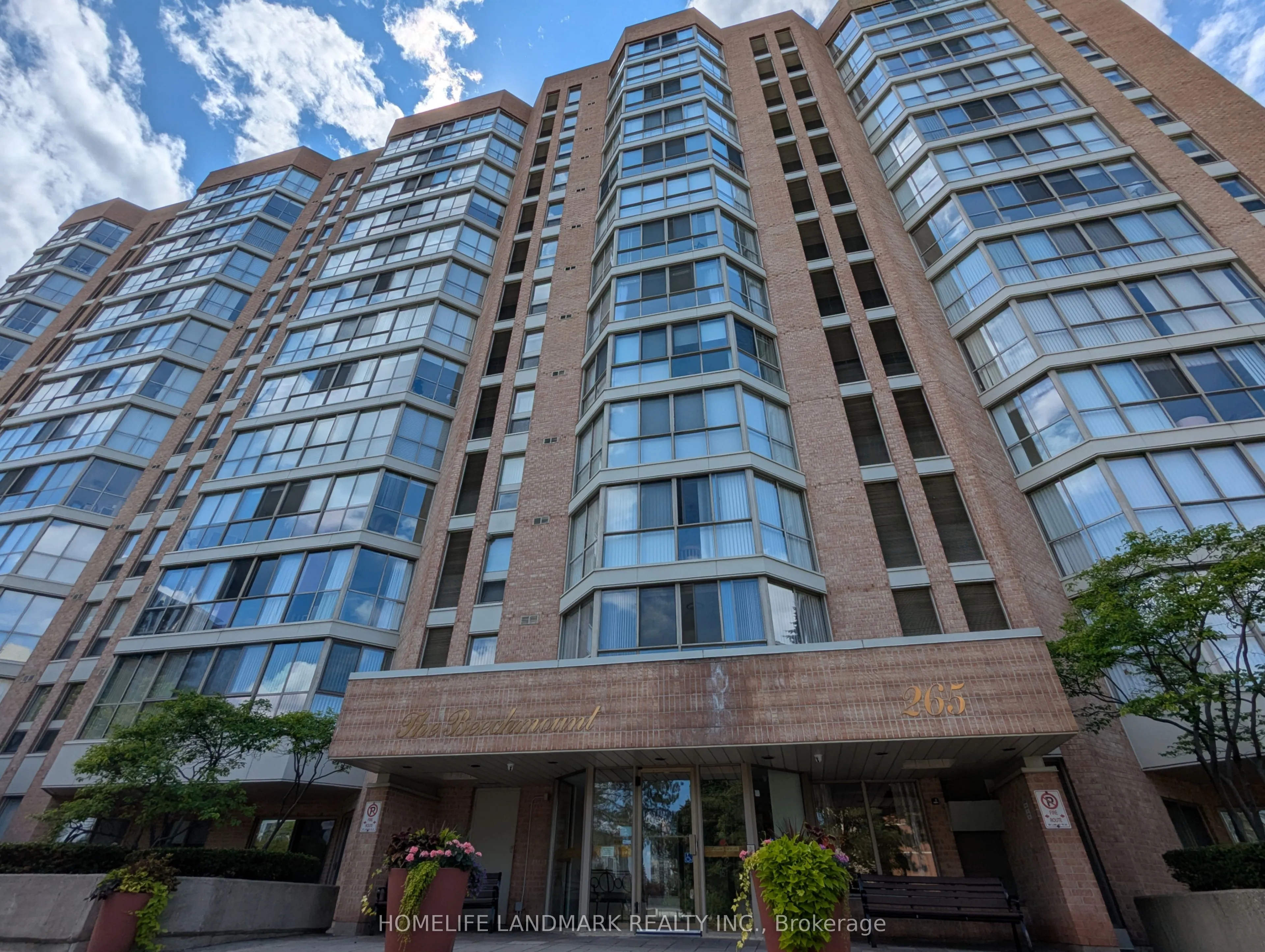 265 Westcourt Place, #306