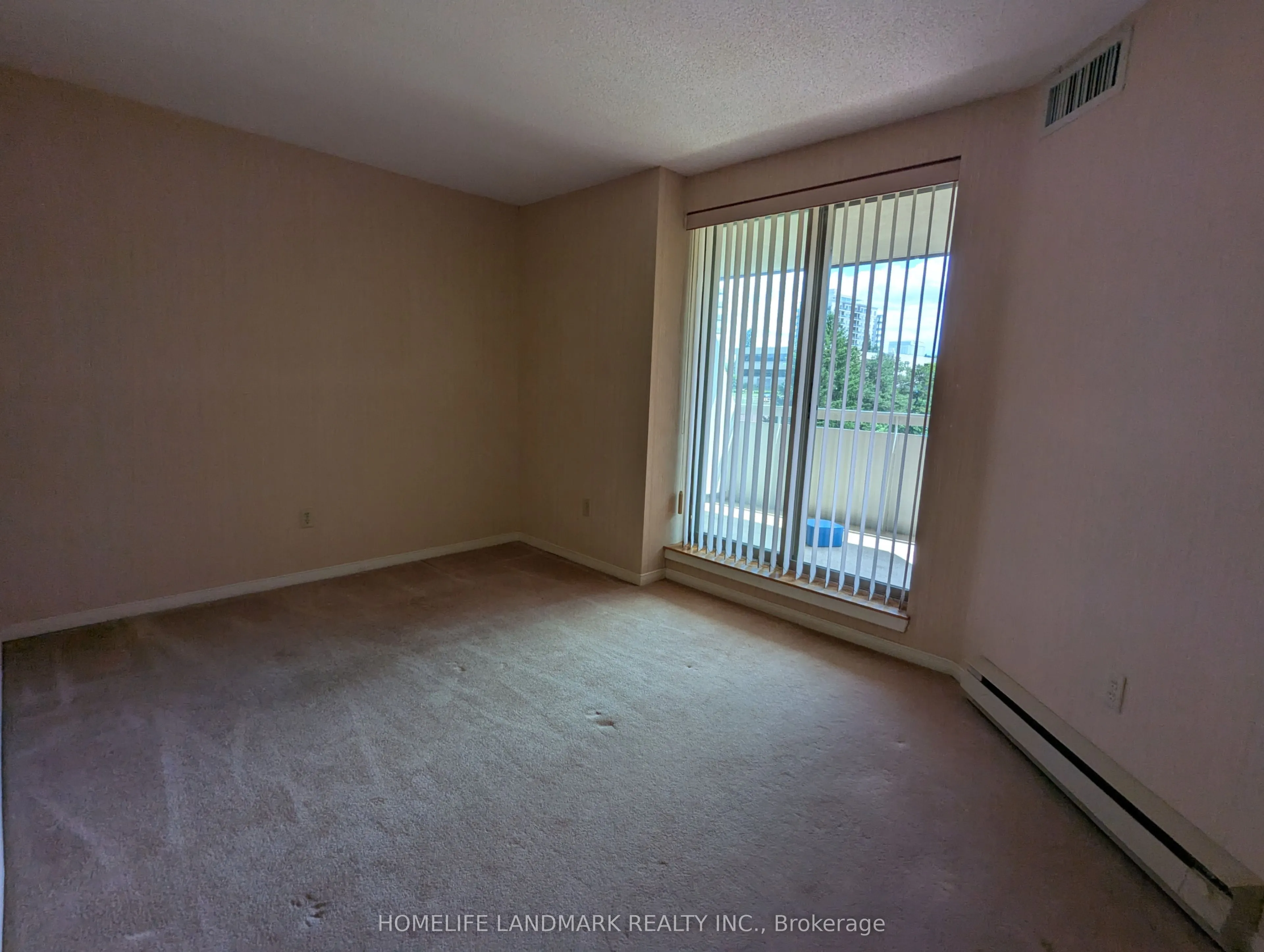 265 Westcourt Place, #306