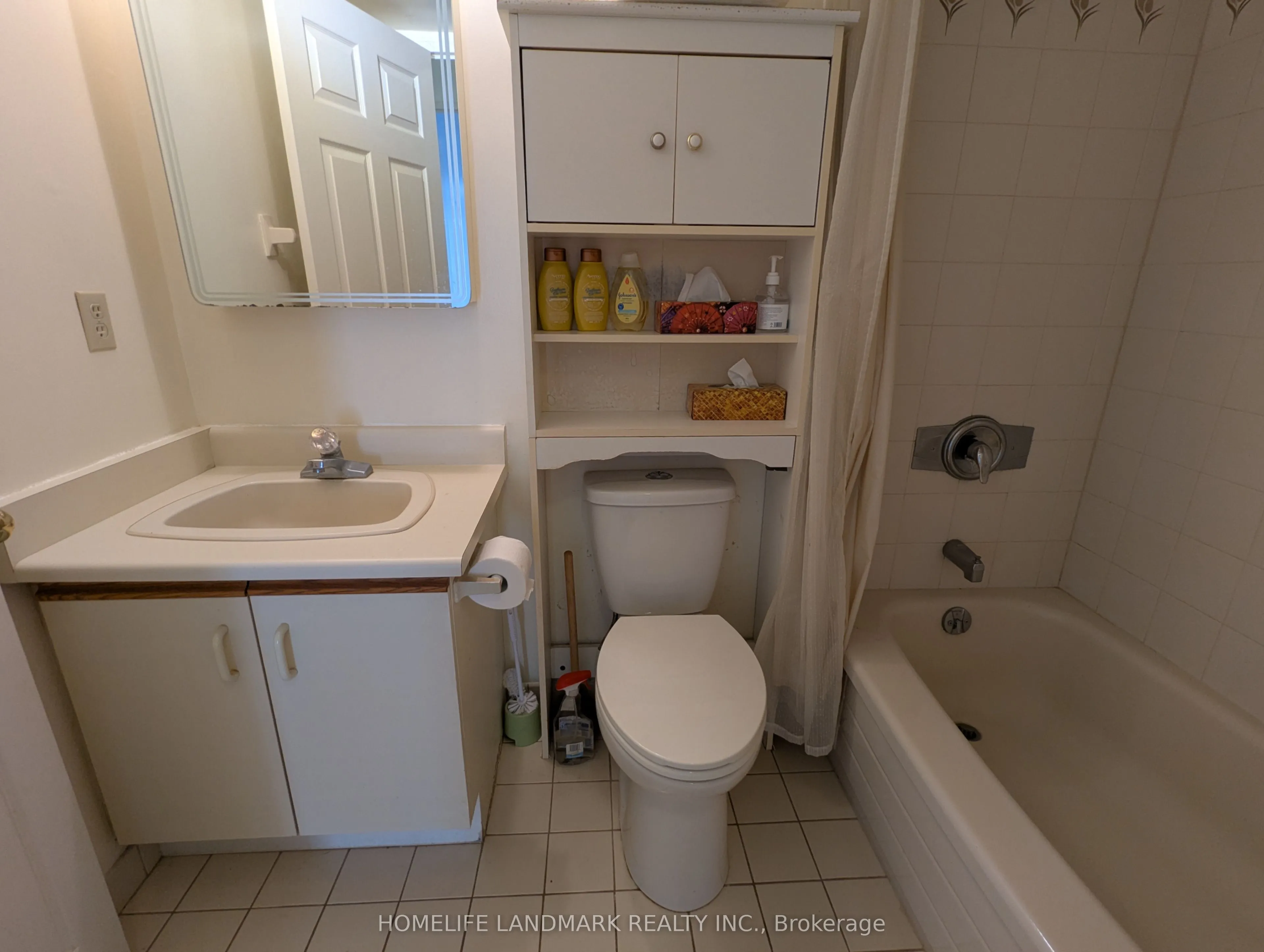 265 Westcourt Place, #306