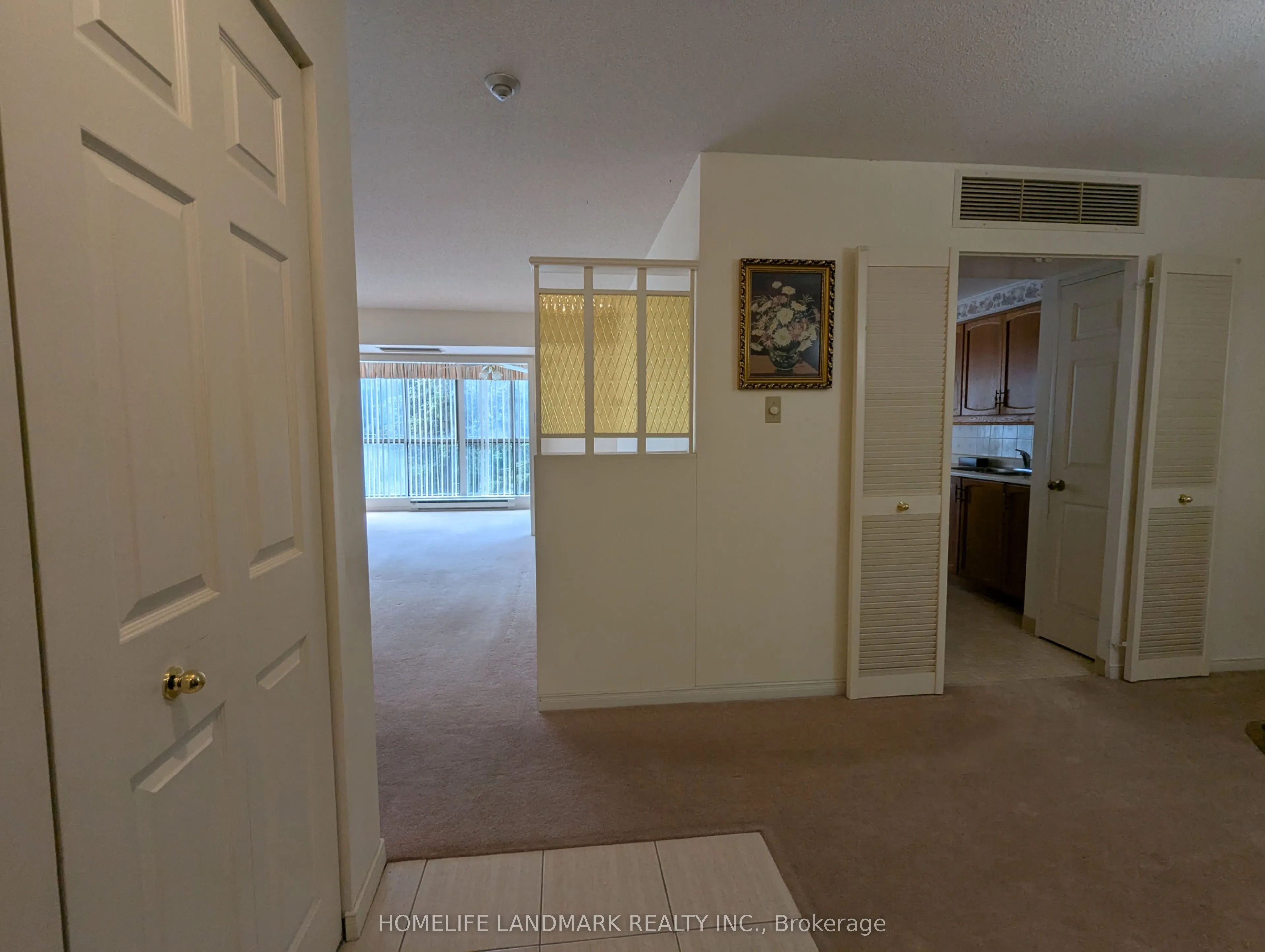 265 Westcourt Place, #306