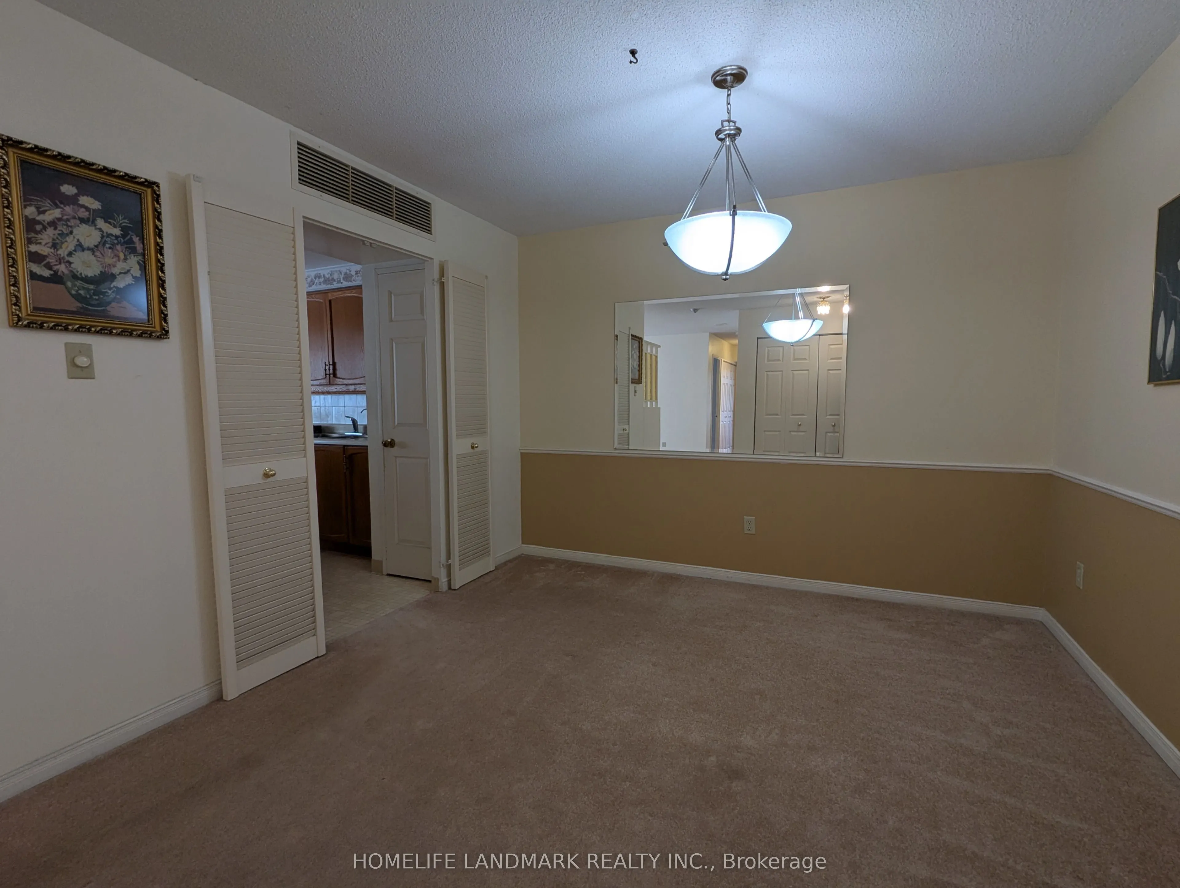 265 Westcourt Place, #306