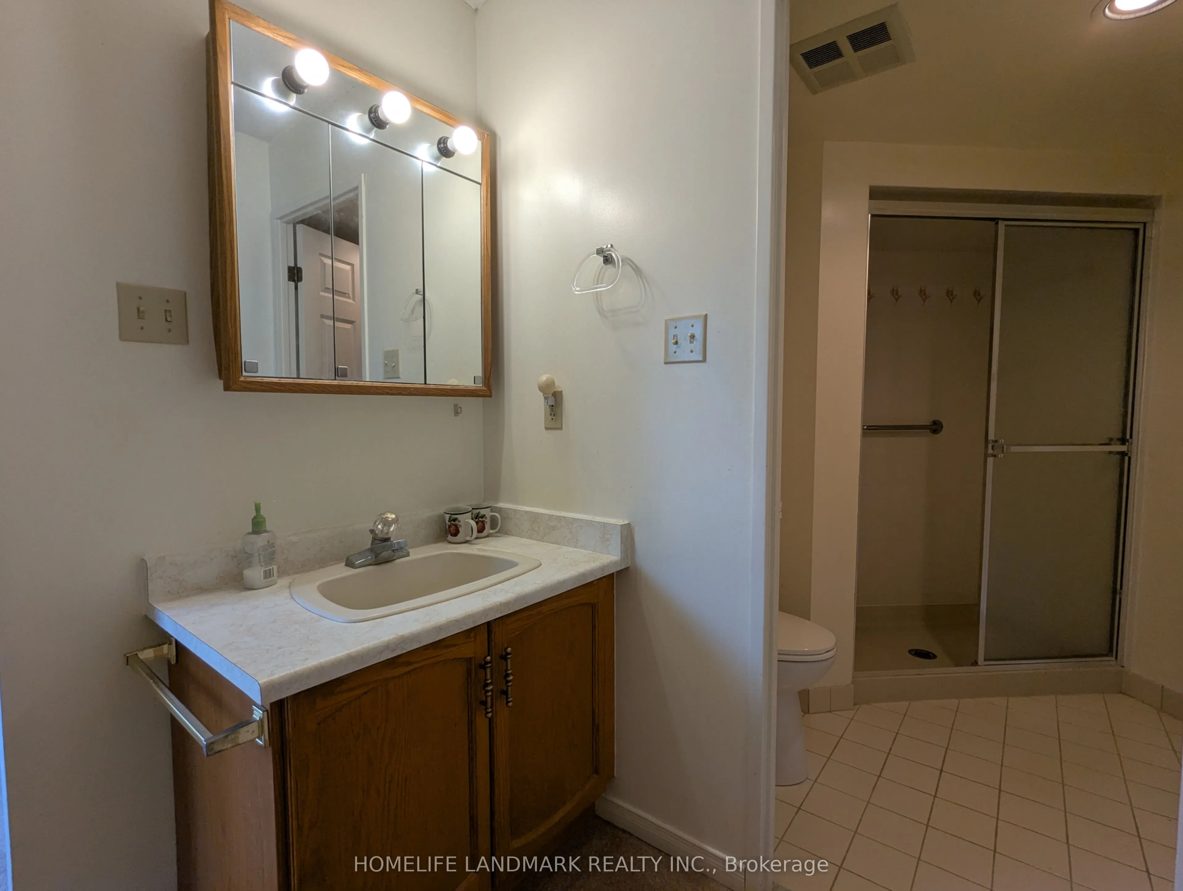 265 Westcourt Place, #306