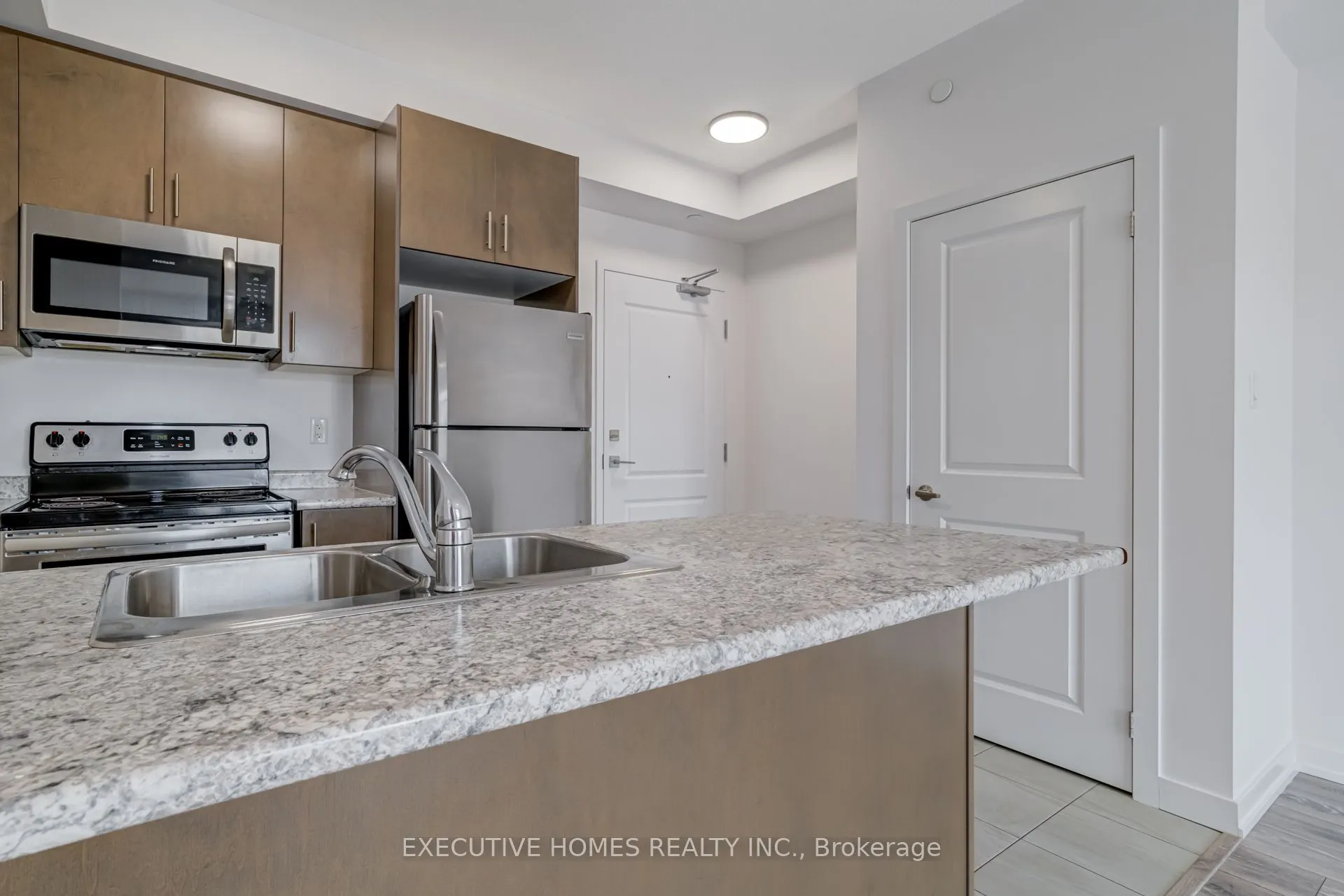 101 SHOREVIEW Place, #327