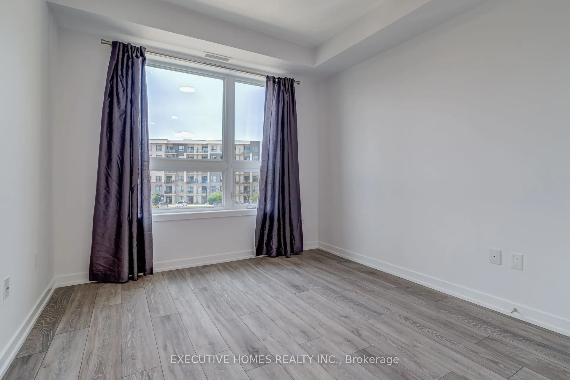 101 SHOREVIEW Place, #327
