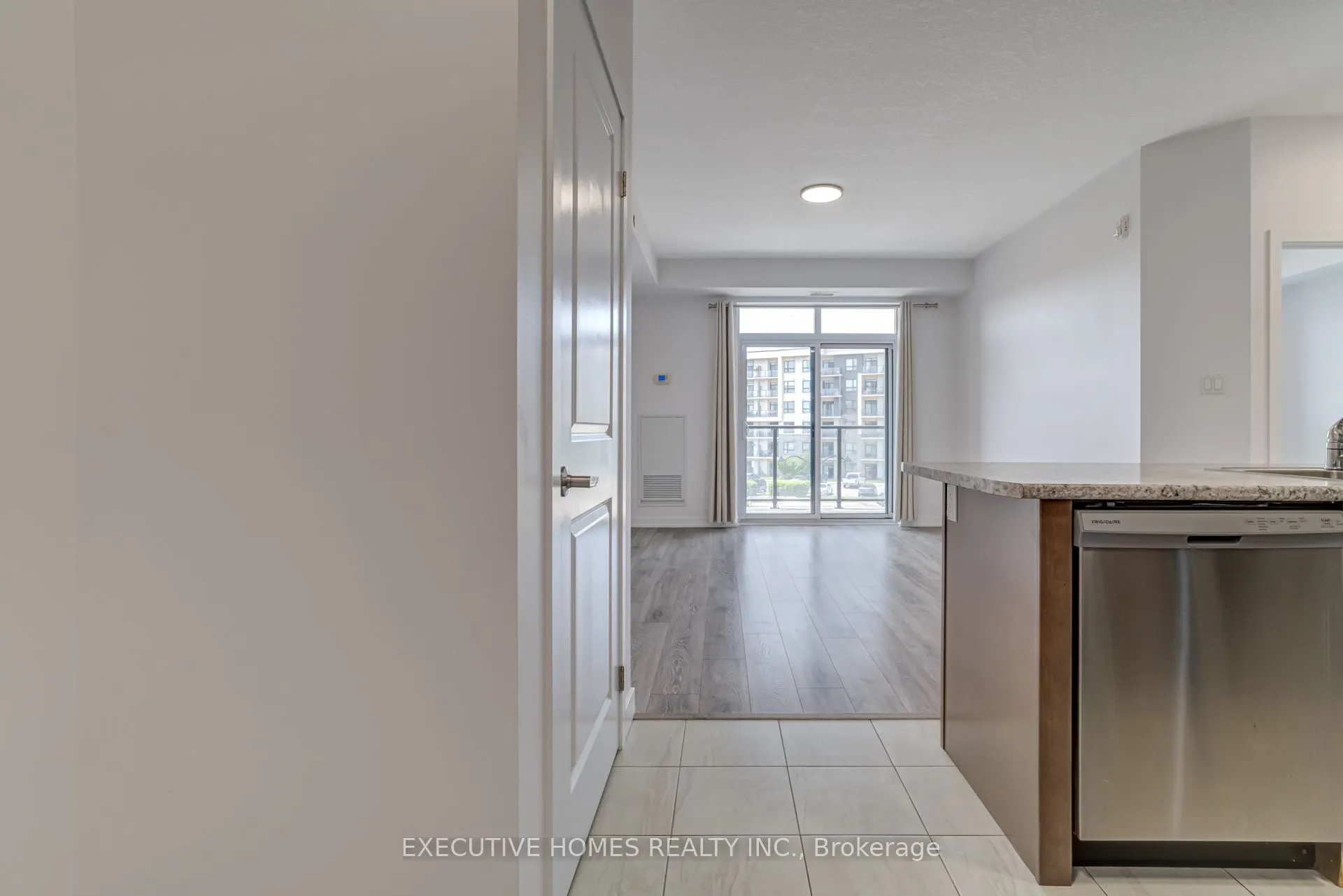 101 SHOREVIEW Place, #327