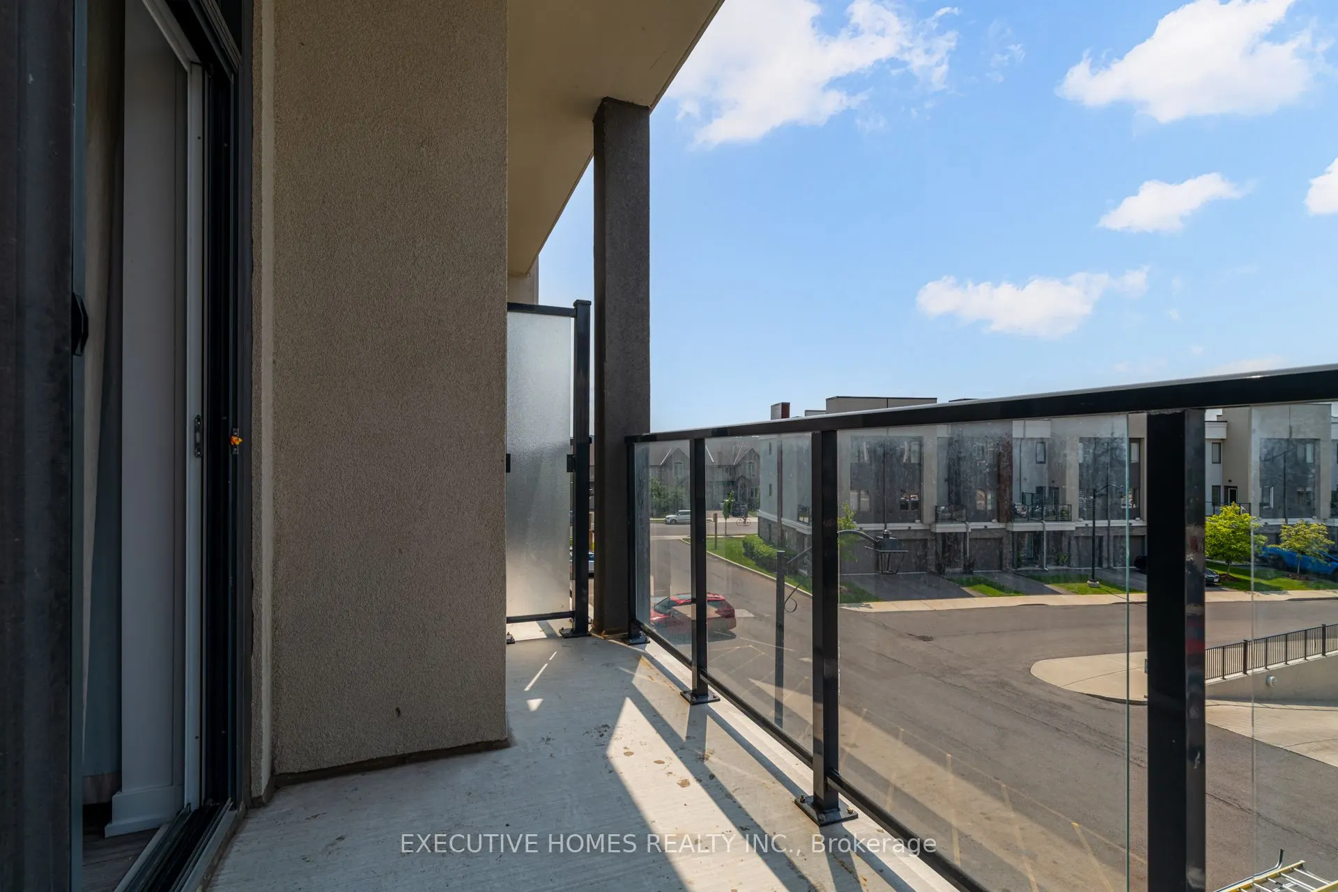101 SHOREVIEW Place, #327