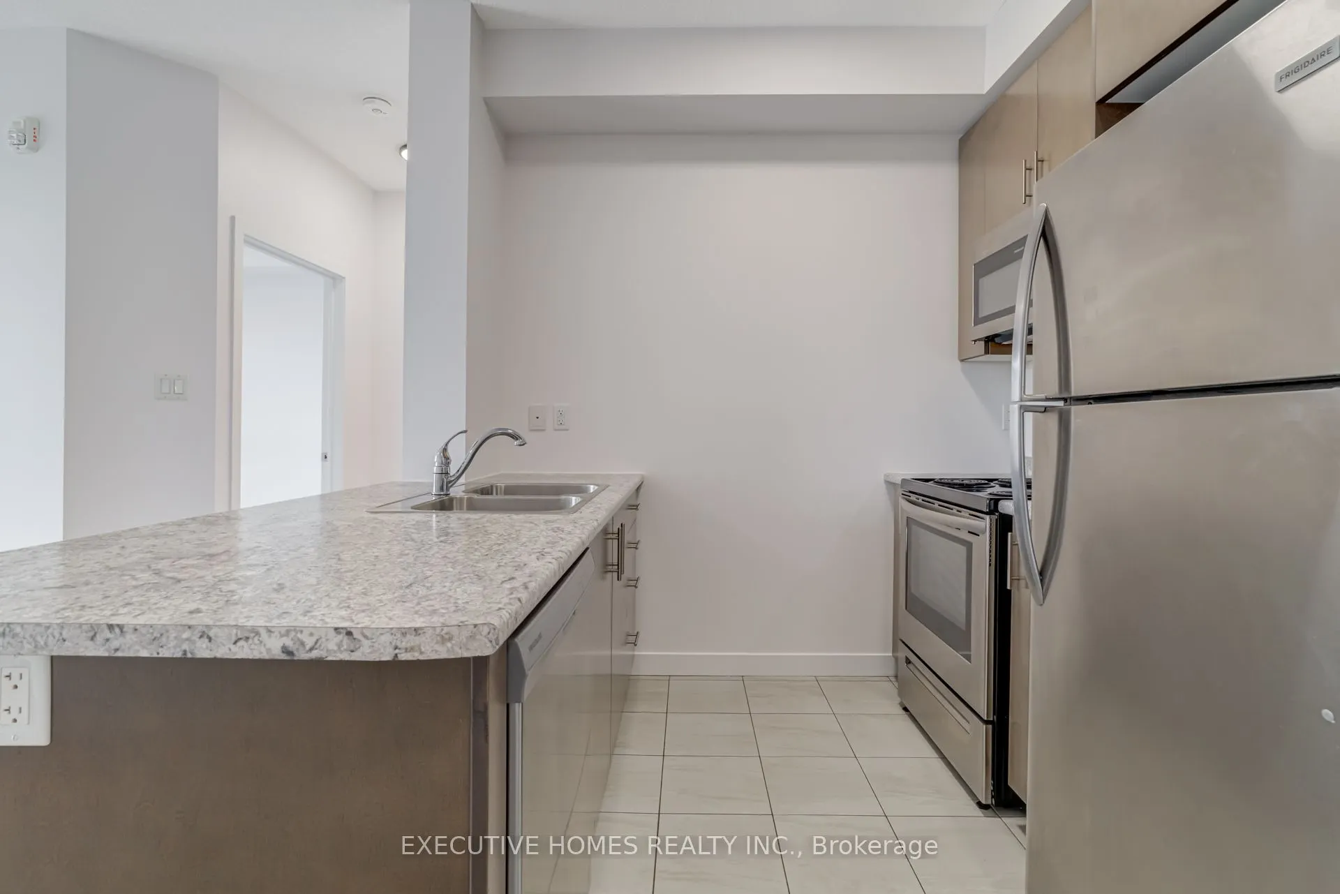 101 SHOREVIEW Place, #327